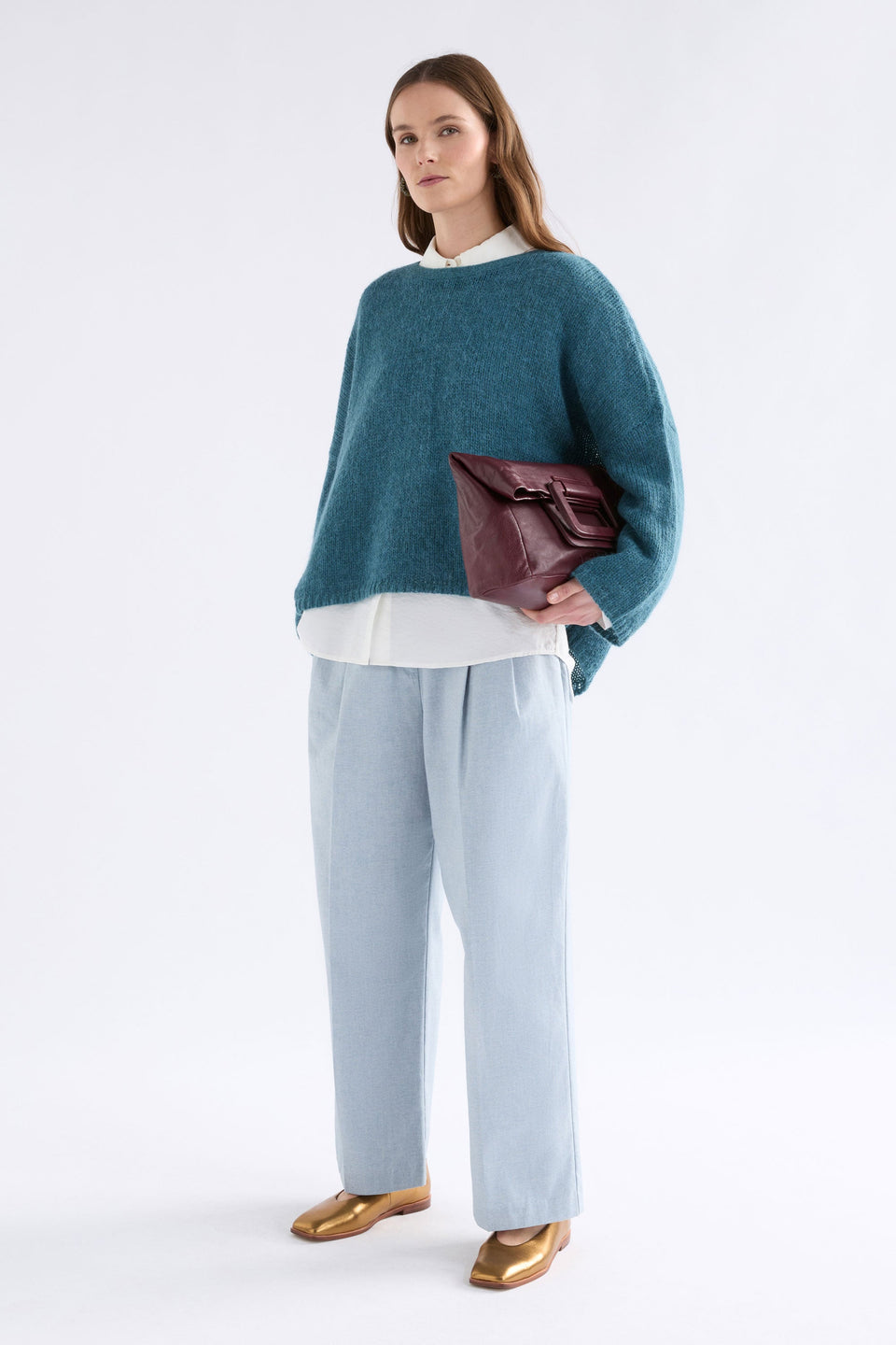 Agna Relaxed Box Fit Alpaca Yarn Knit Sweater Model Front | STONE BLUE