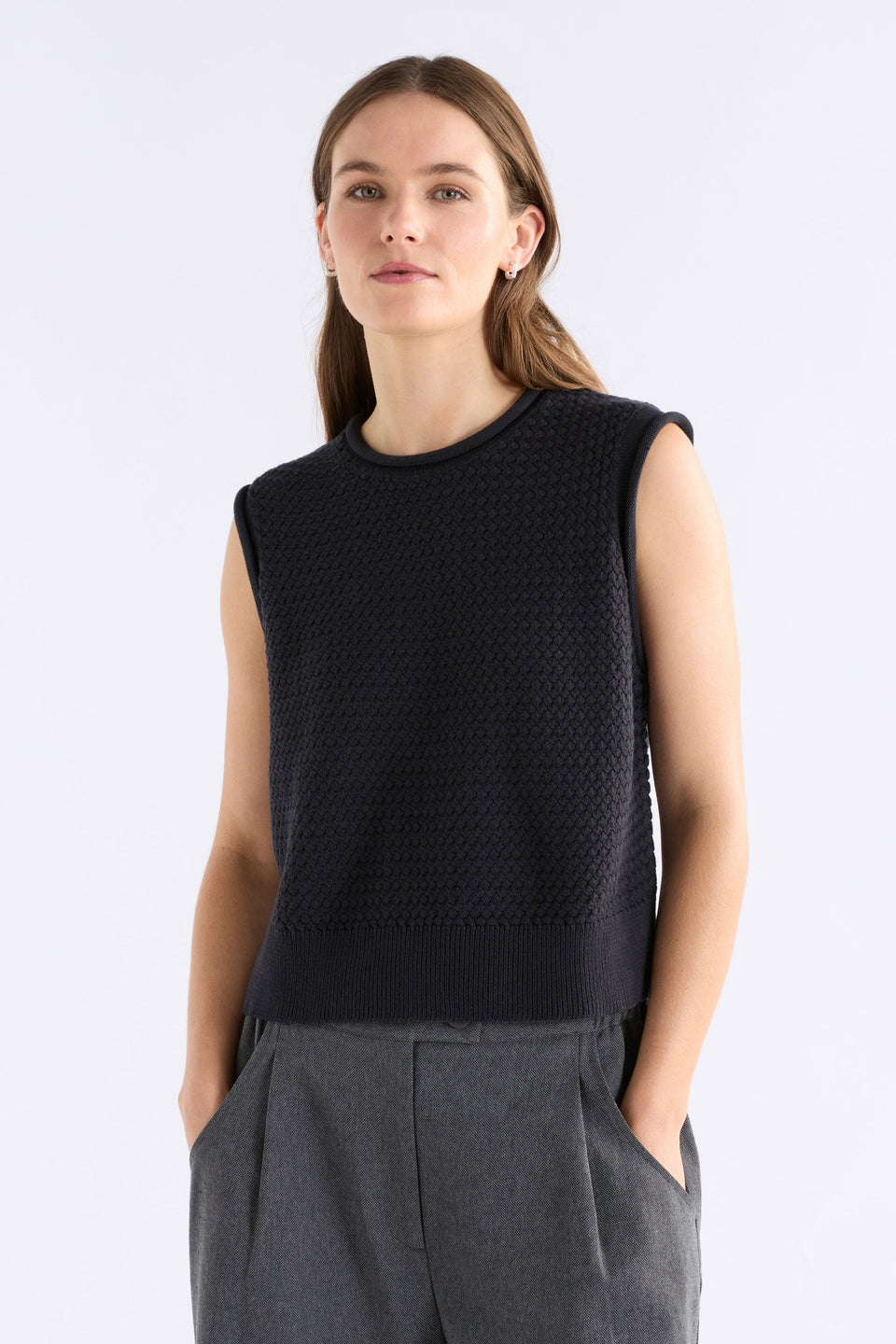 Naya Knit Vest Black Knitwear - ELK | BLACK