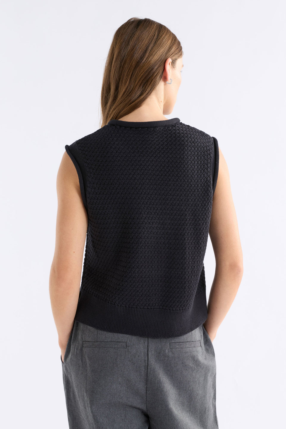 Naya Knit Vest Black Knitwear - ELK | BLACK