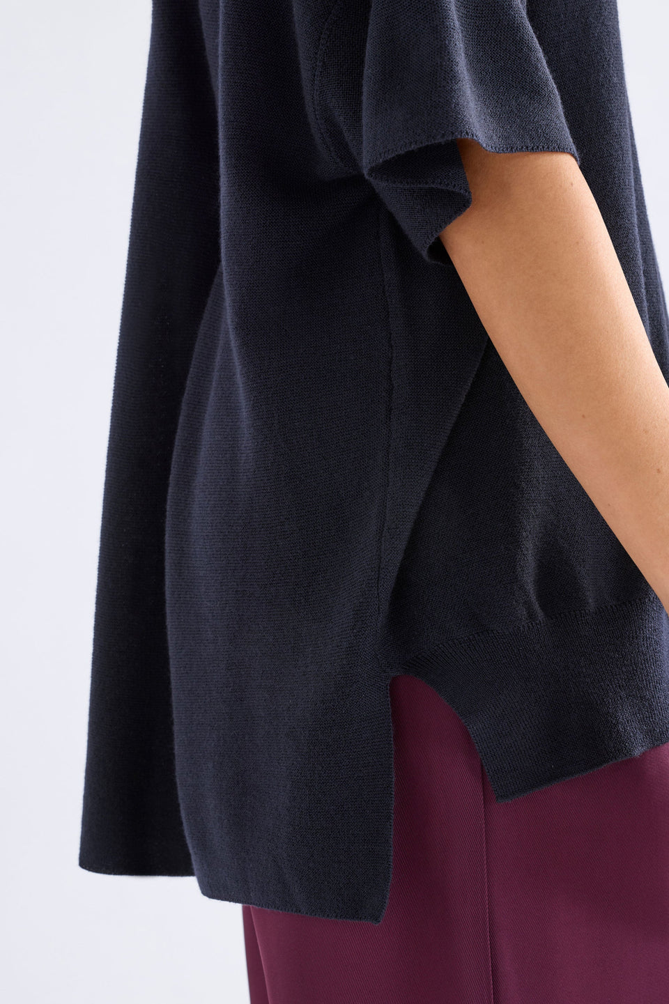 Kita Fine Merino Knit Short Sleeve Top ELK | MIDNIGHT