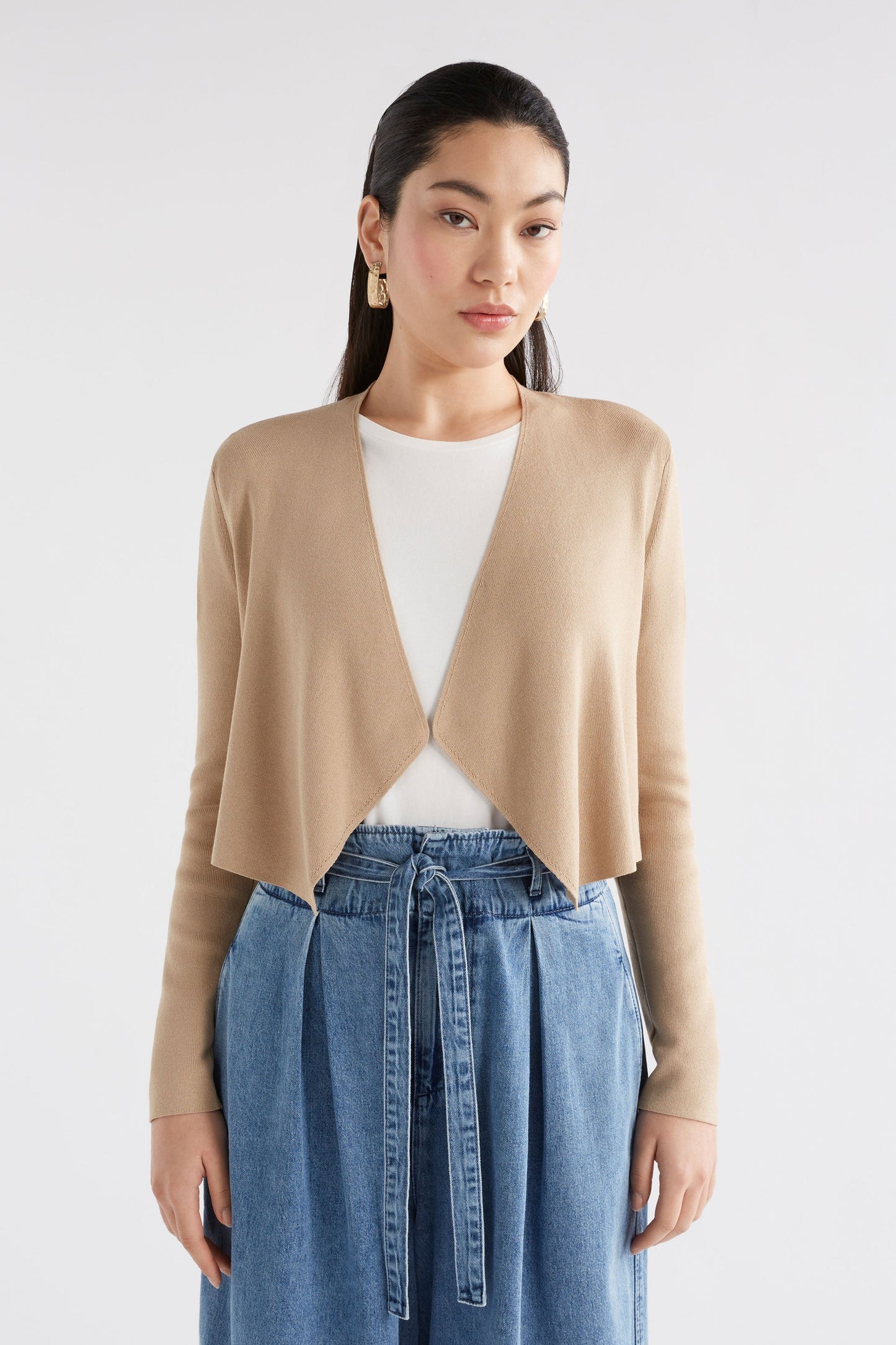 Fraame Cropped Waterfall Neckline Knit Cardi Model Front | TOAST