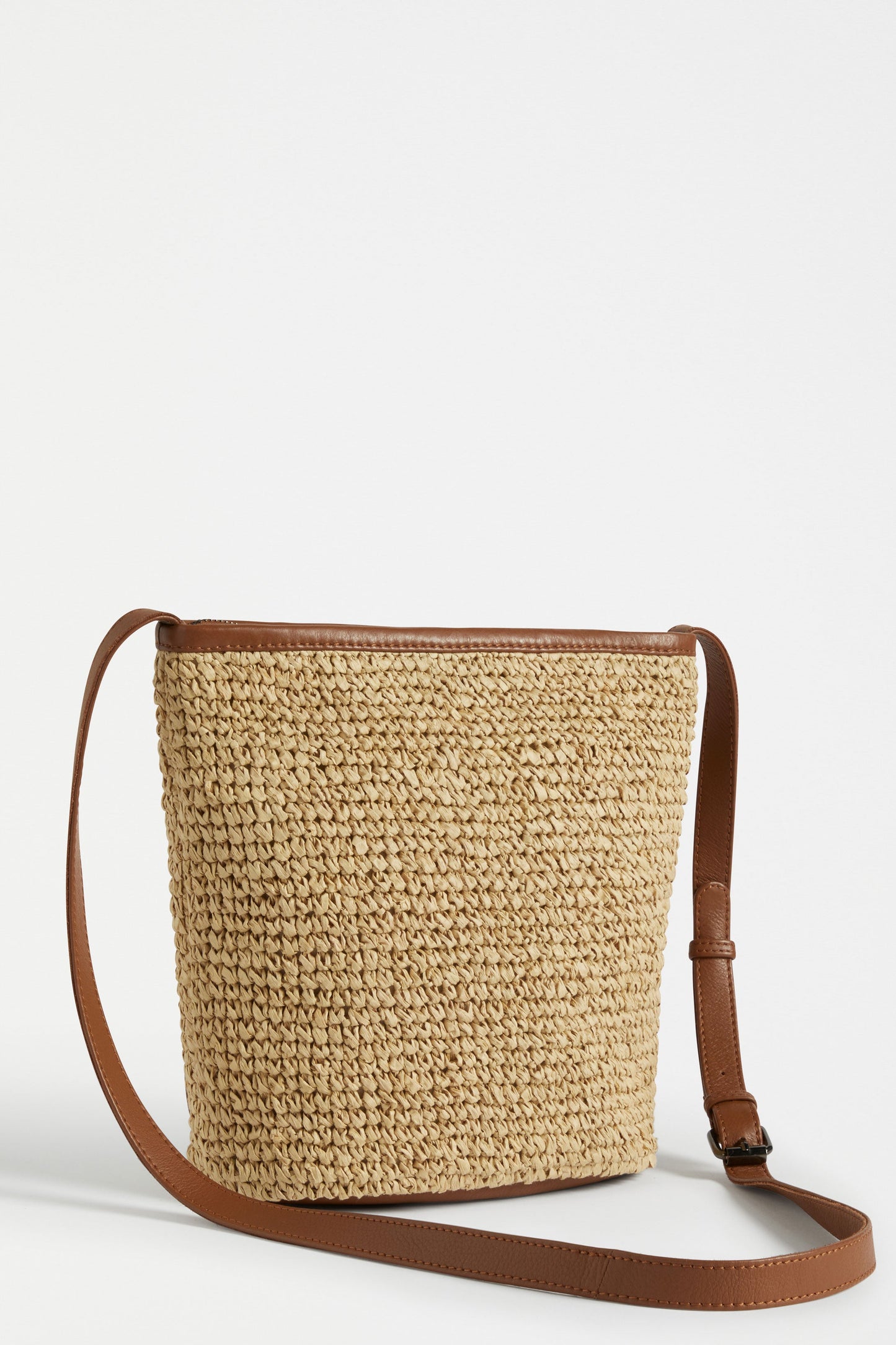 Korsa Raffia and Leather Zip Up Crossbody Medium Bag Back | NATURAL