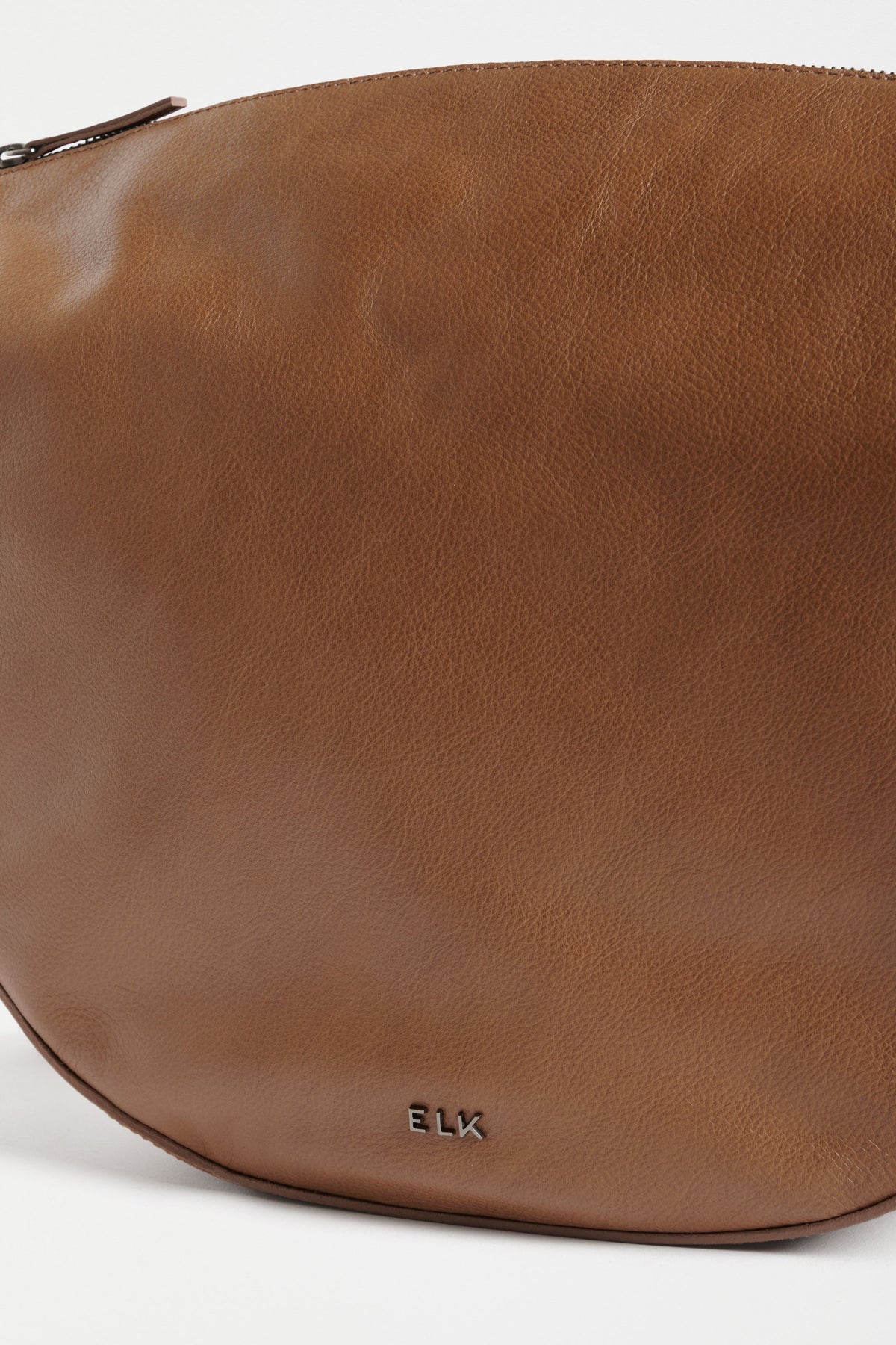Illin Leather Half Moon Medium Crossbody Bag Front detail | SIENNA