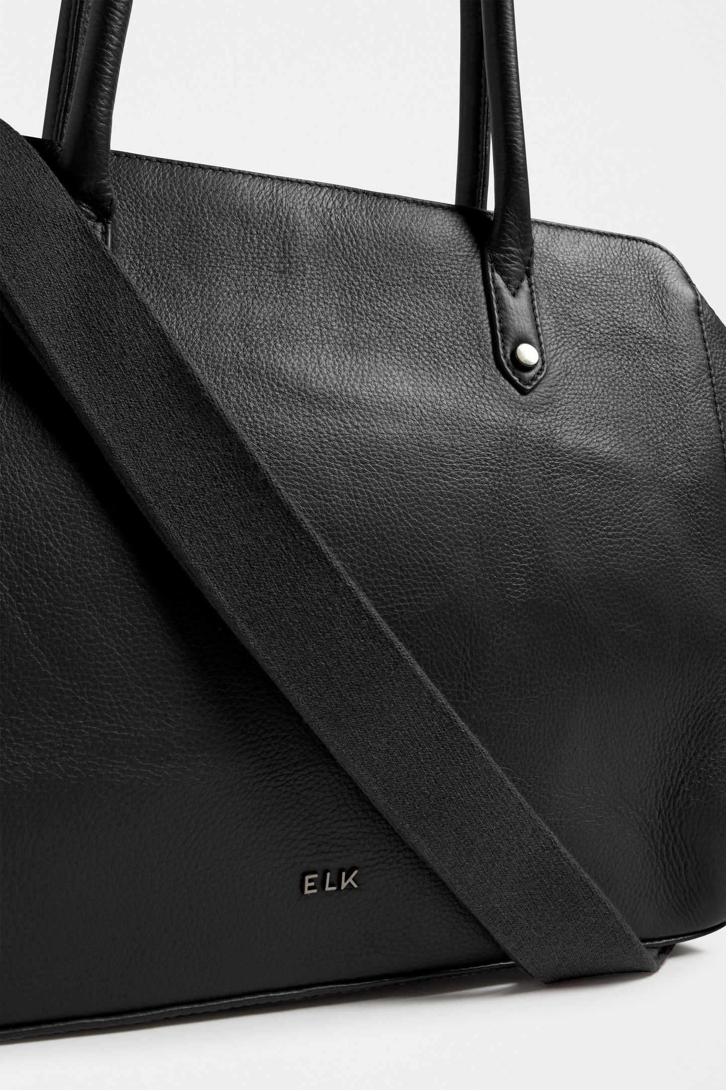 Alis Leather Shopper with Crossbody Strap Front Detail | BLACK