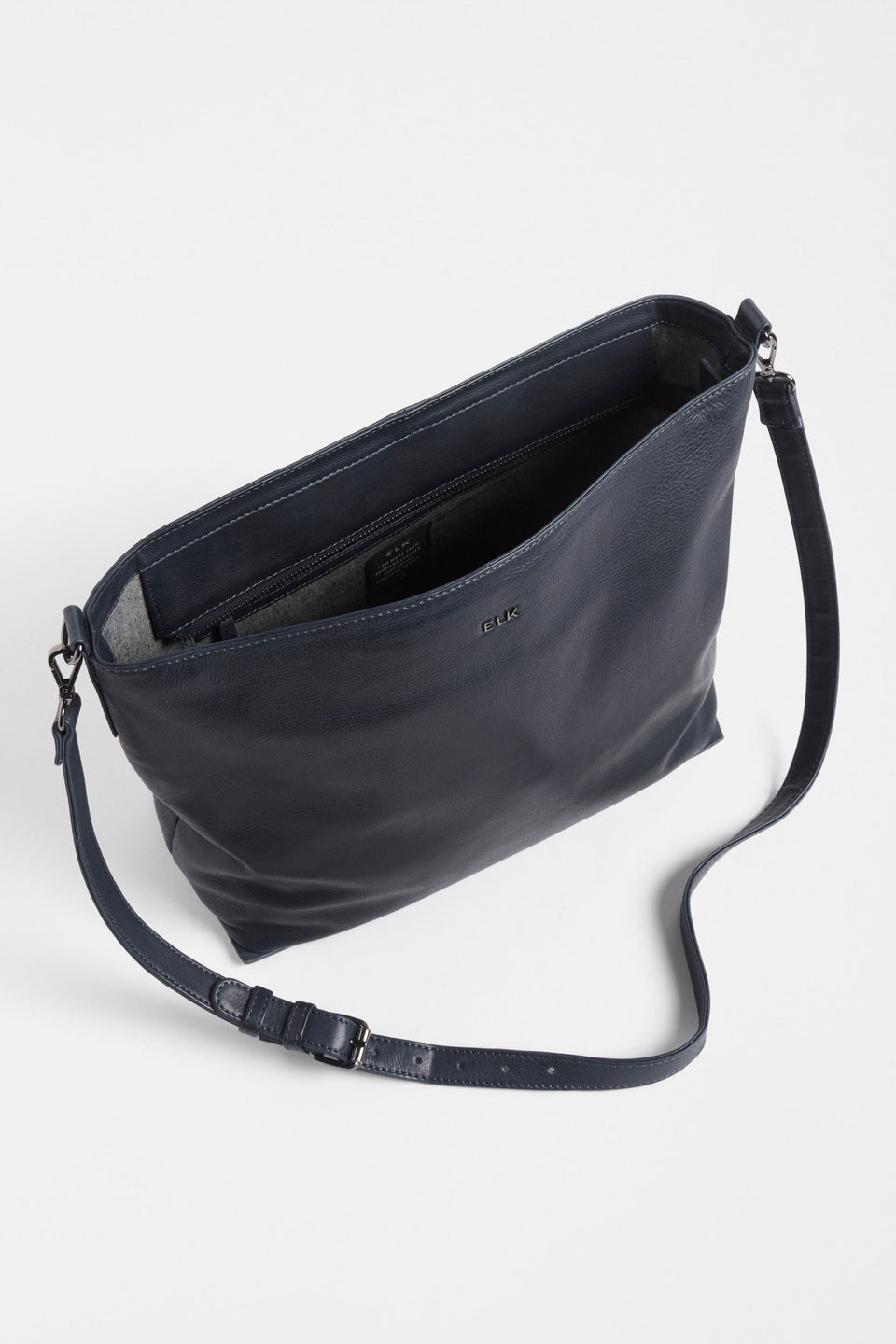 Olin Mid Sized Leather Shoulder Bag Internal | NAVY