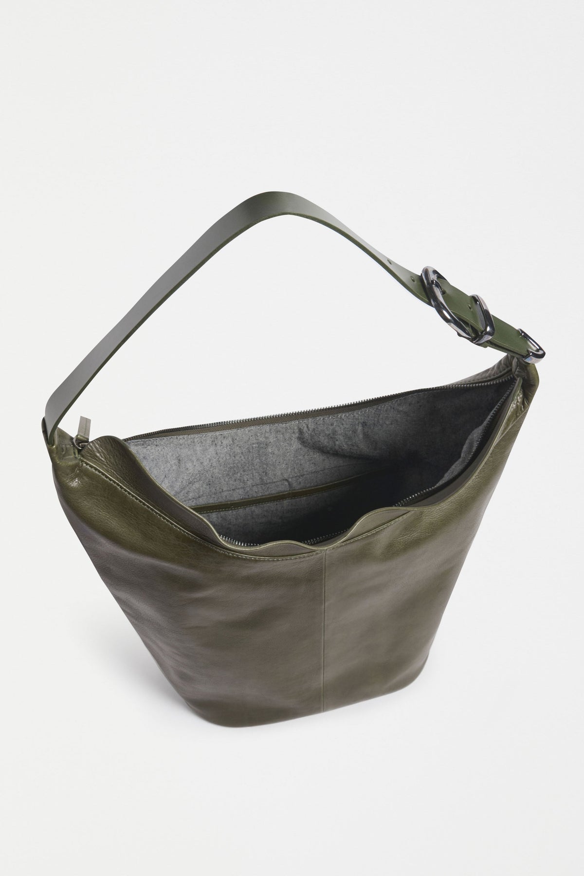 Lumme Tote Flat Lay of inside of bag with pockets | OLIVE