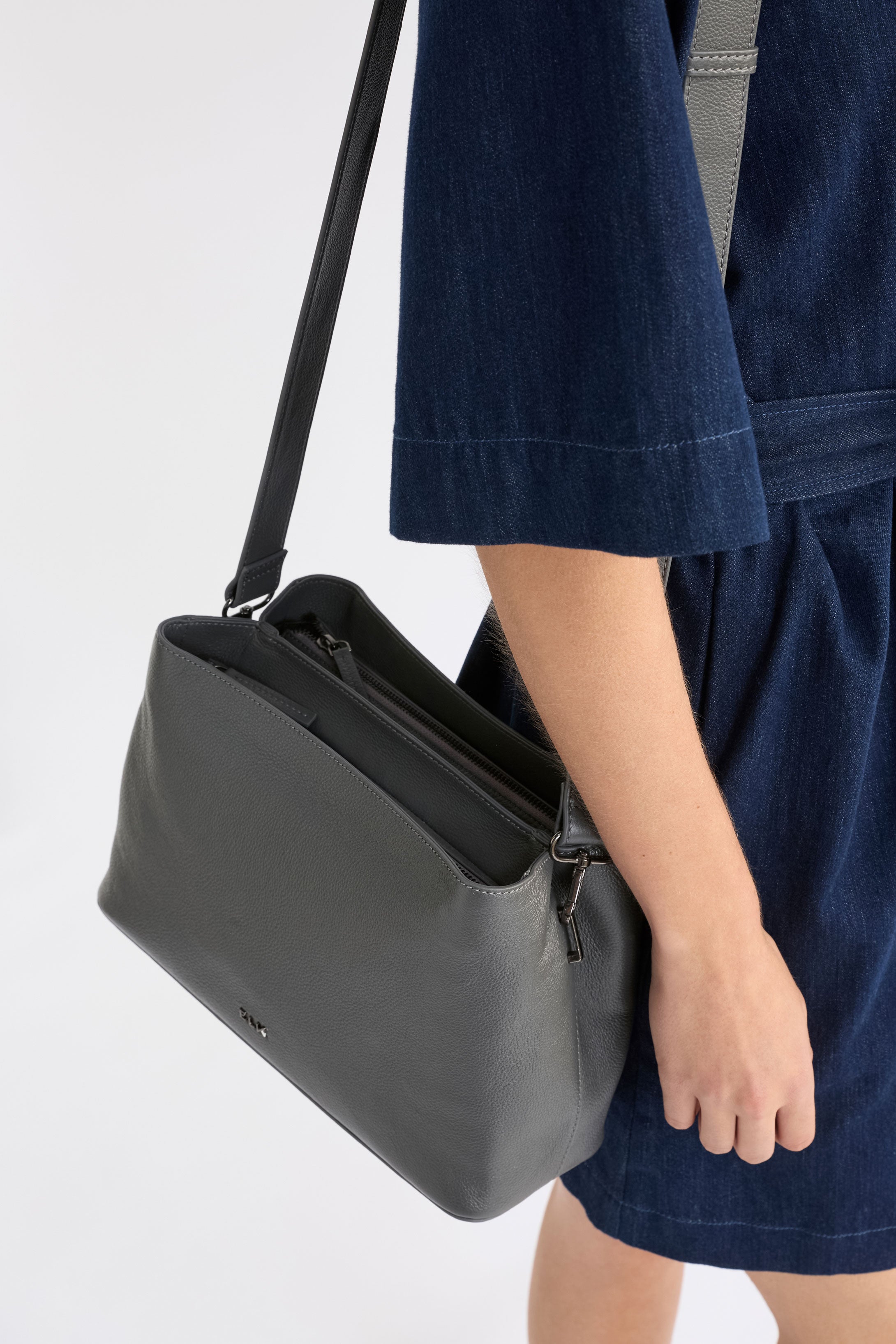 Shop The Niv Mid Sized Leather Crossbody Bag | ELK AU