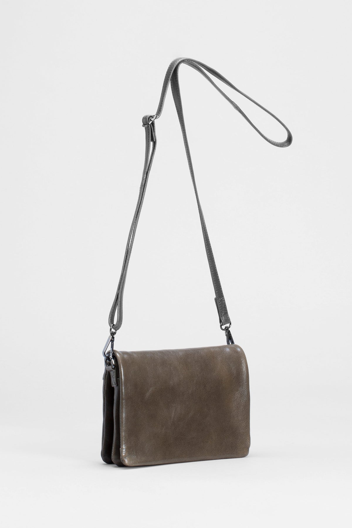 Innset Small Bag Front | CHOCOLATE