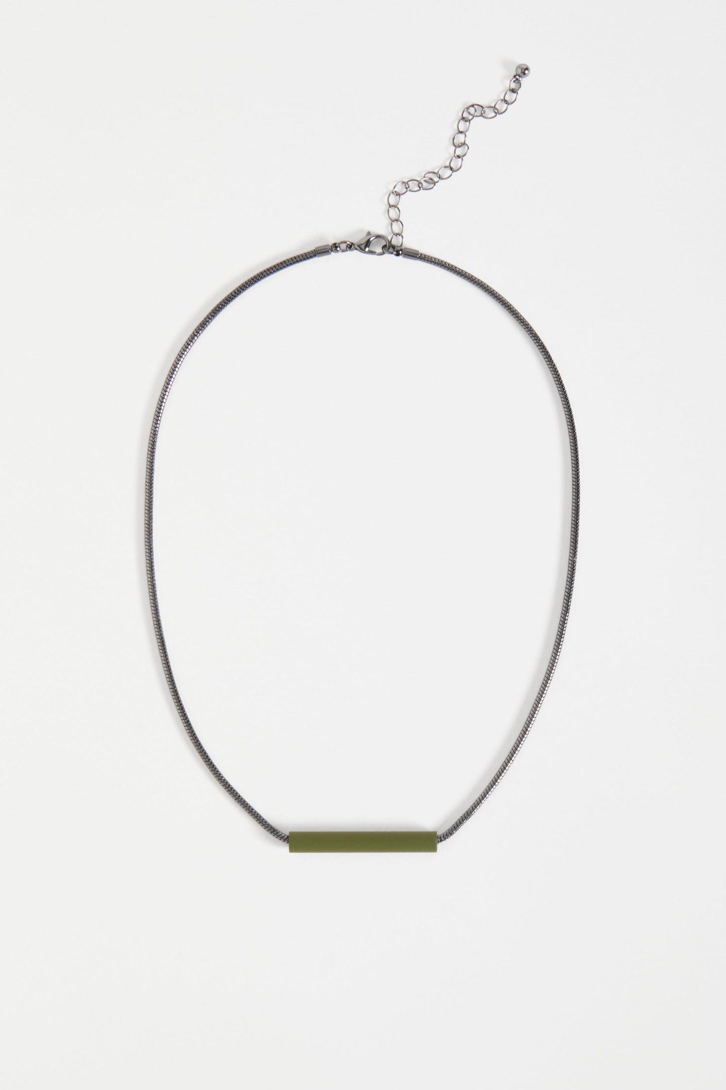 Andi Simple Chain and Bead Short Necklace | DARK OLIVE