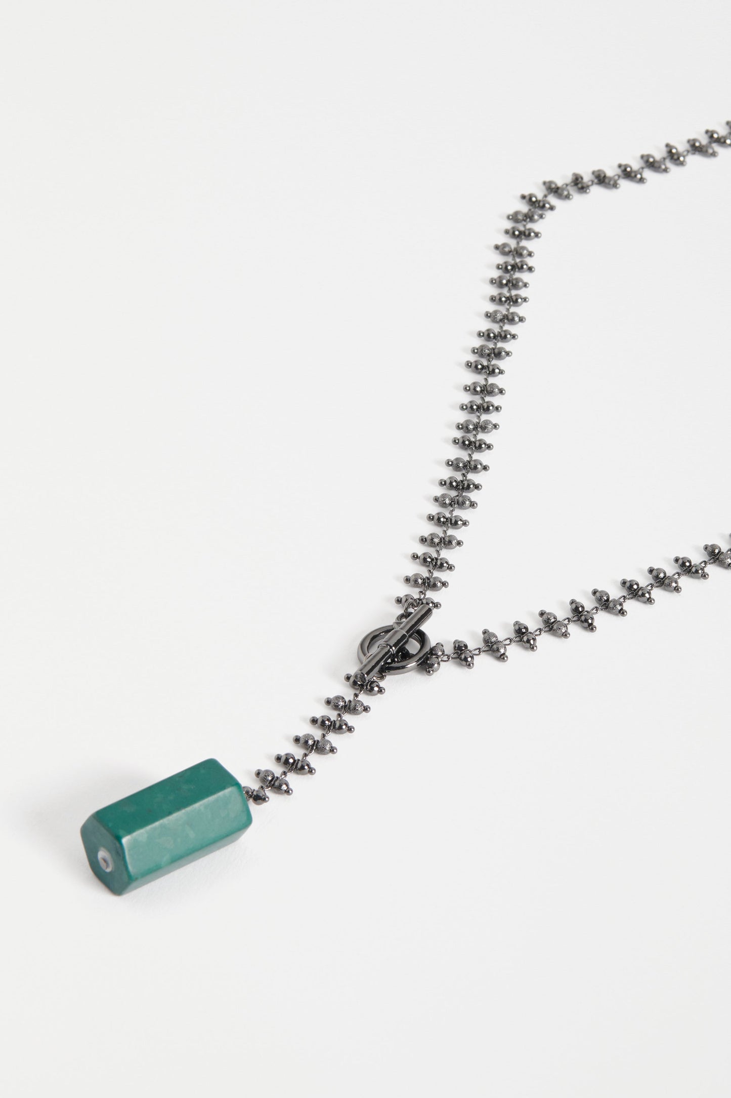 Kivi Statement Chain and Pendant Necklace Detail | GUNMETAL