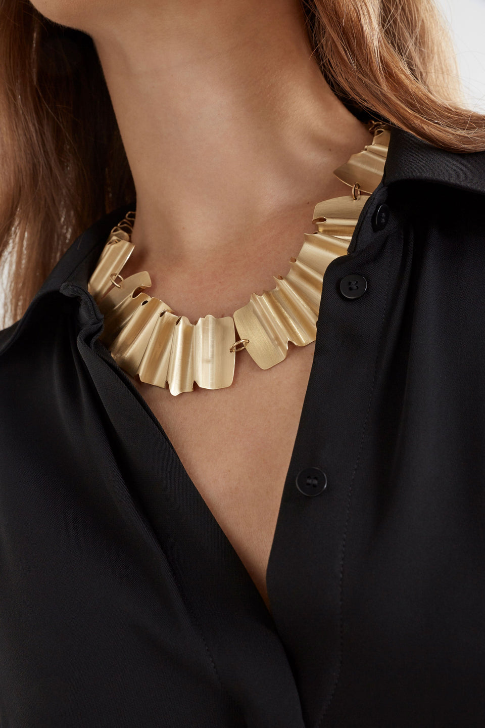 Feldde Organic Shaped Matte Short Statement Necklace Model crop | GOLD