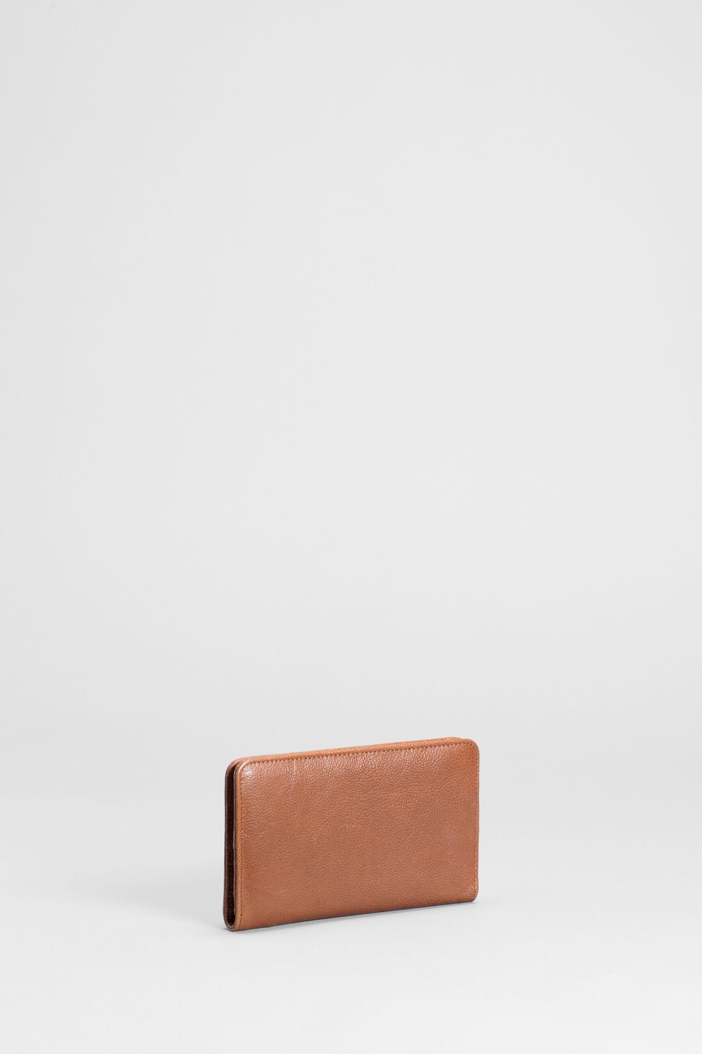 Kolind Slimline Zip up Leather Wallet Front | Tan