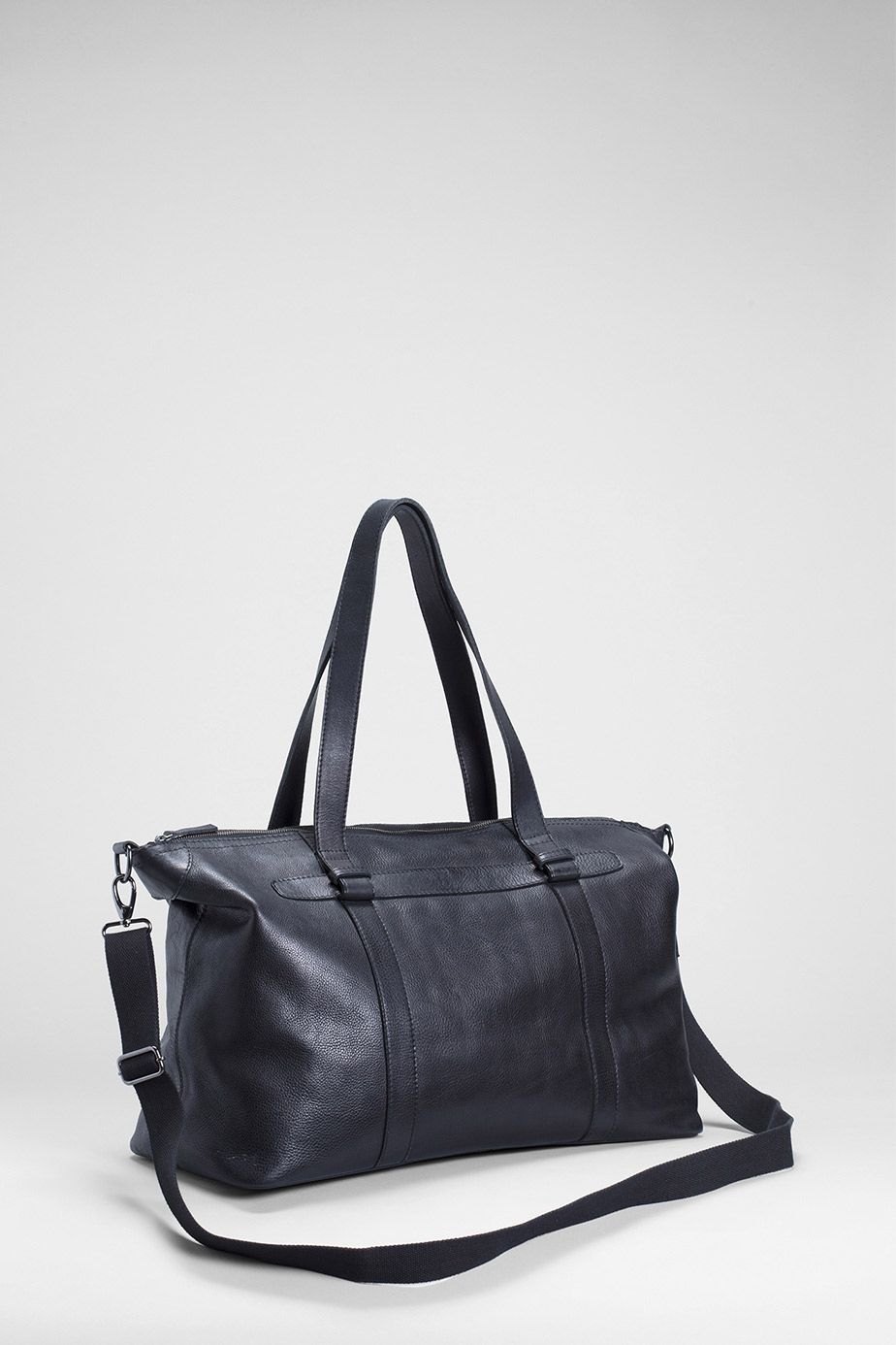 Mand Leather Overnight Bag Front | Black