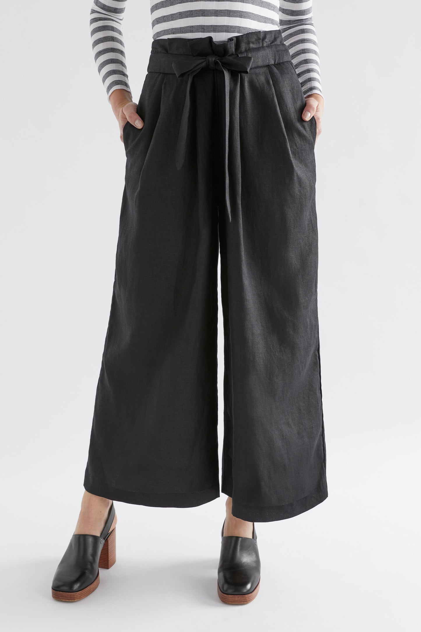 Colino French Linen High Waist Paper Bag Relaxed Pant Model Front Crop | BLACK