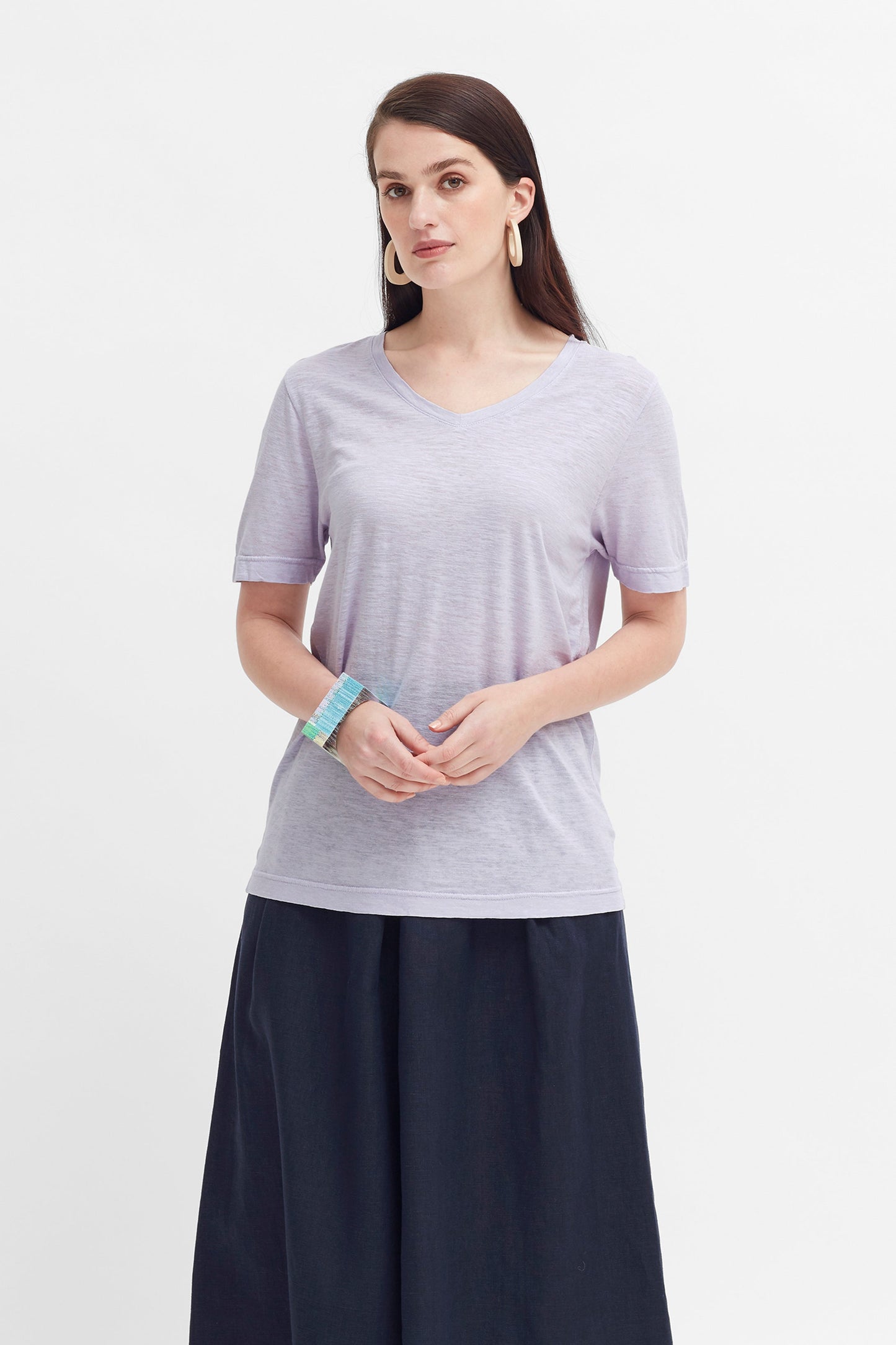 Ranell Sustainable Hemp and Organic Cotton V-Neck T Shirt Model Front Crop | LILAC