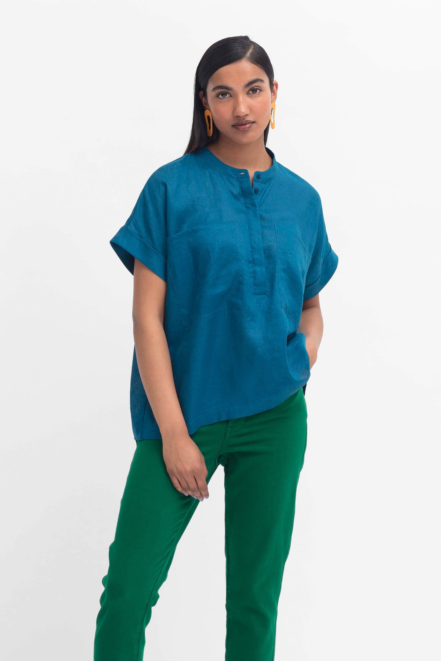 Mies French Linen Collarless Short Sleeve Shirt Model Front | TEAL 