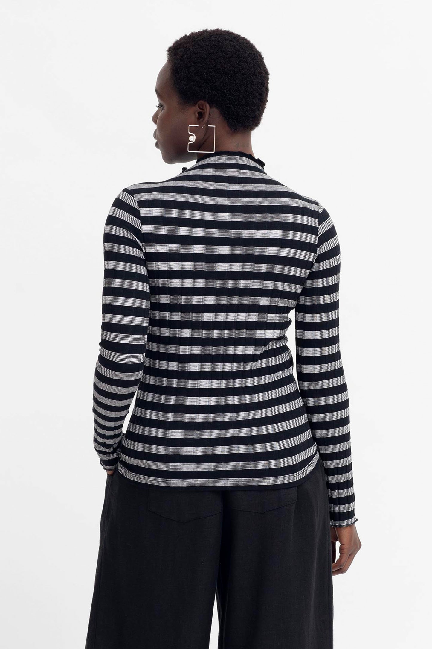 Skiva Striped Organic Cotton Long Sleeve Jersey Turtleneck Top Model Back | BLACK WHITE STRIPE