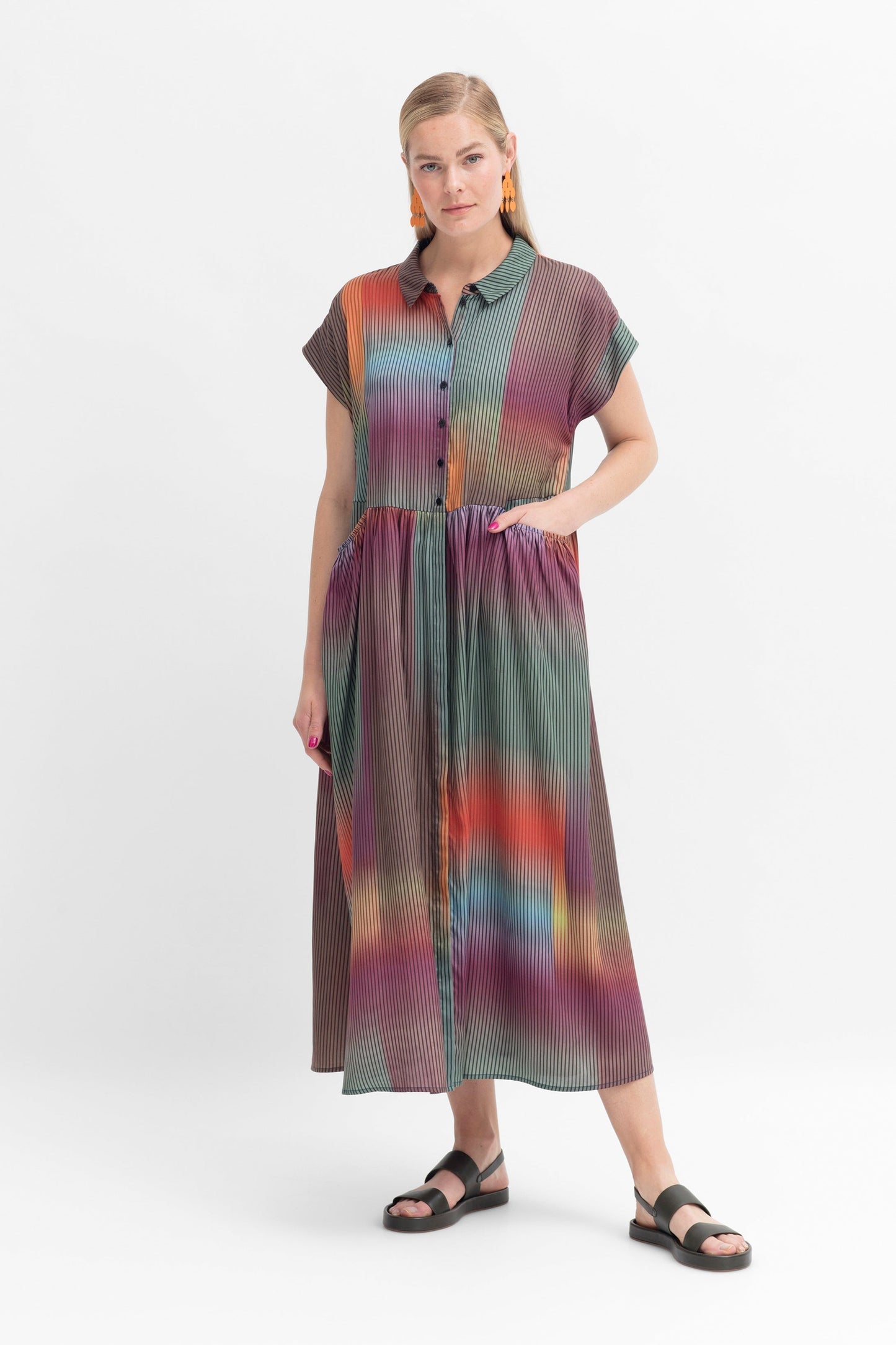 Limma Print Shirt Dress Model Front | OLIVE VISSEN PRINT