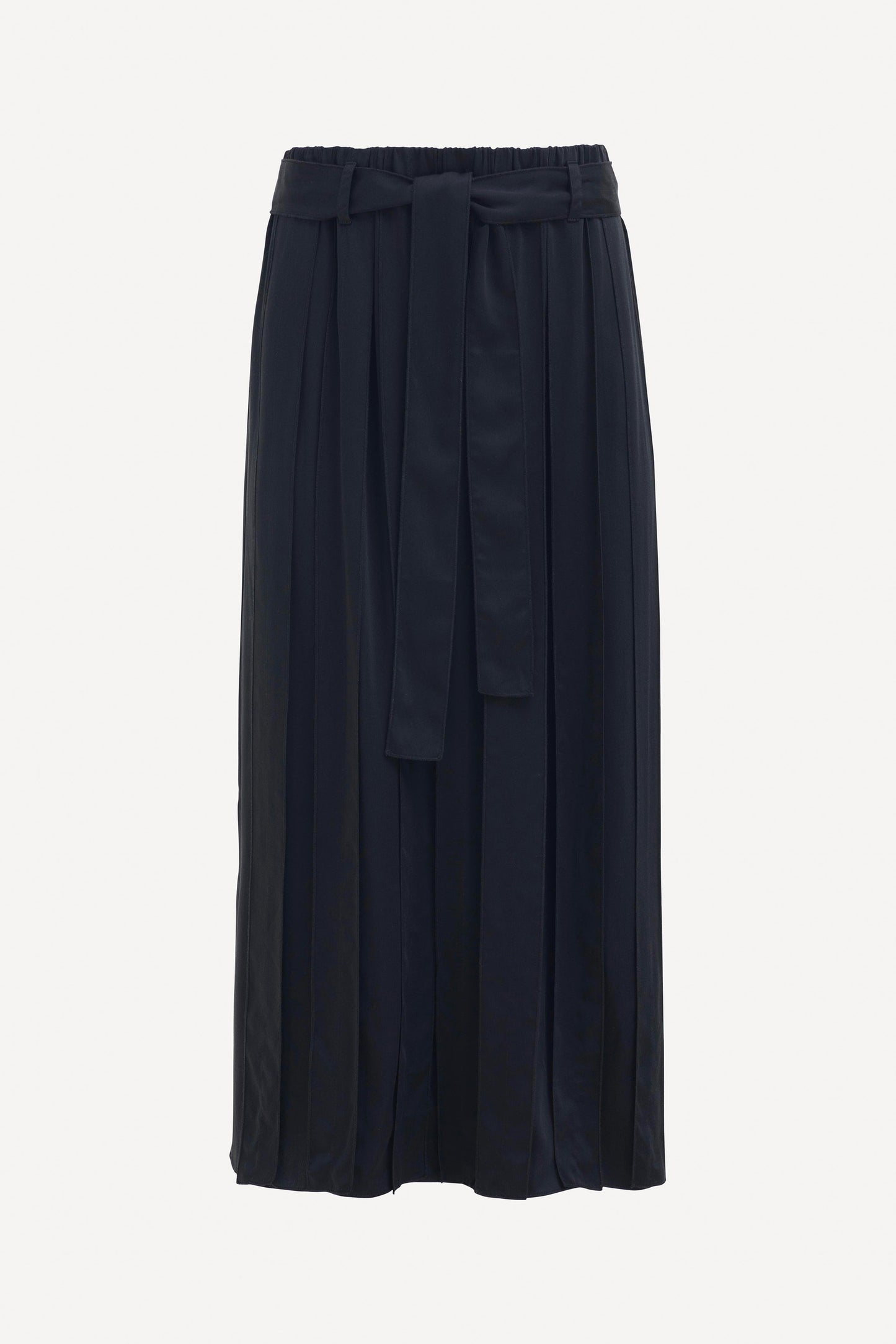 Strimmel Midi Pleat Skirt Front | BLACK
