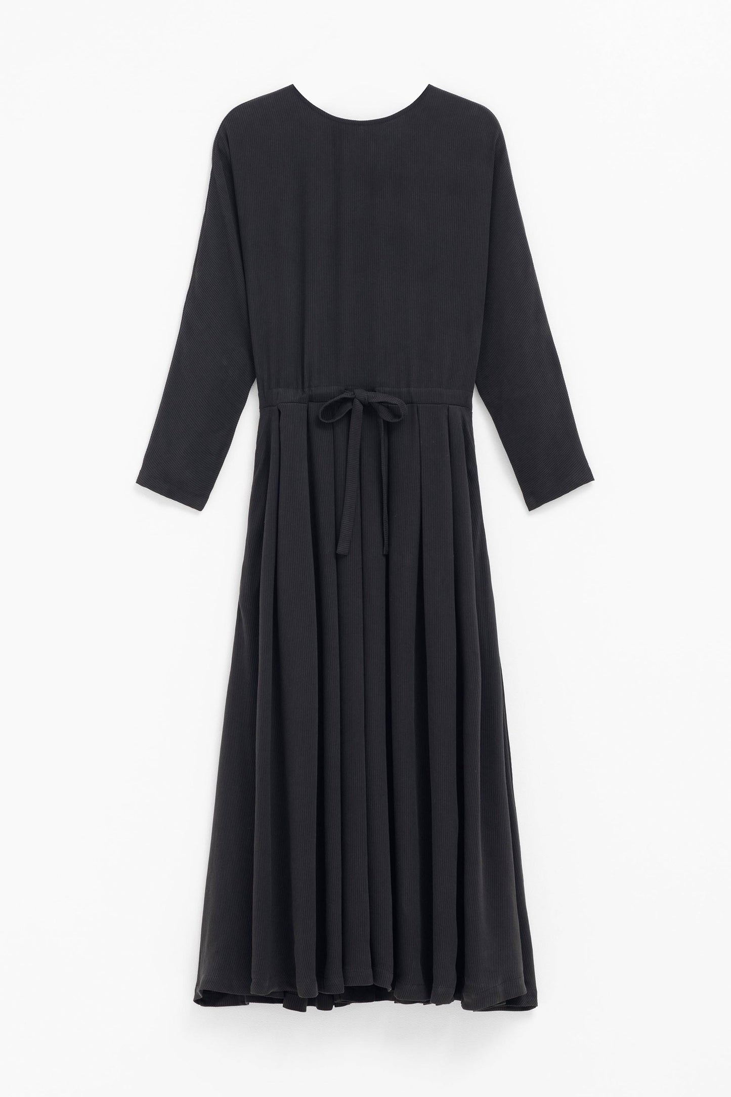 Sira Long Sleeve Ribbed Batwing Drawstring Long Dress Front | BLACK
