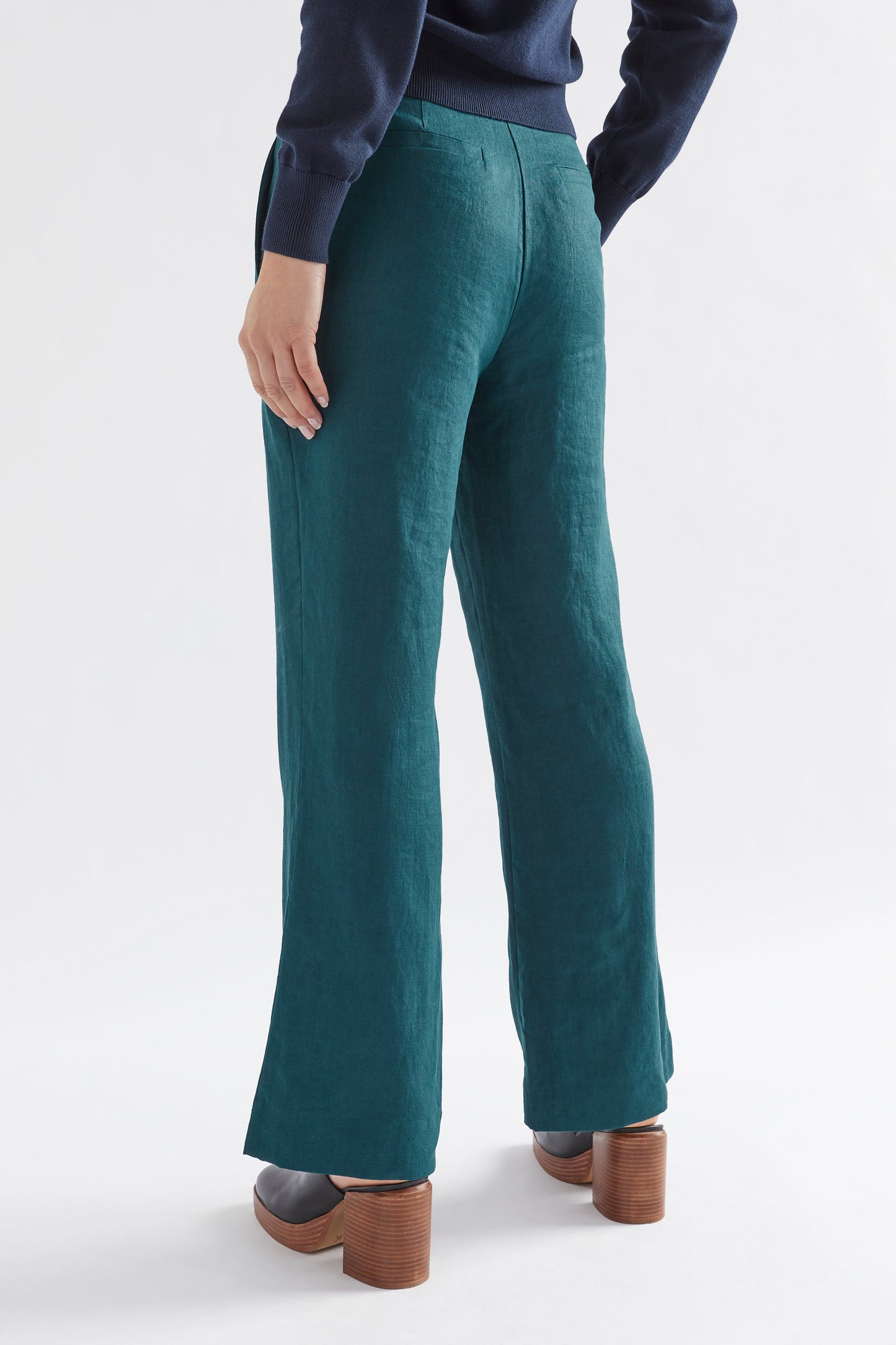 Stilla Linen Boot Cut High Rise Pant model Back | PEACOCK