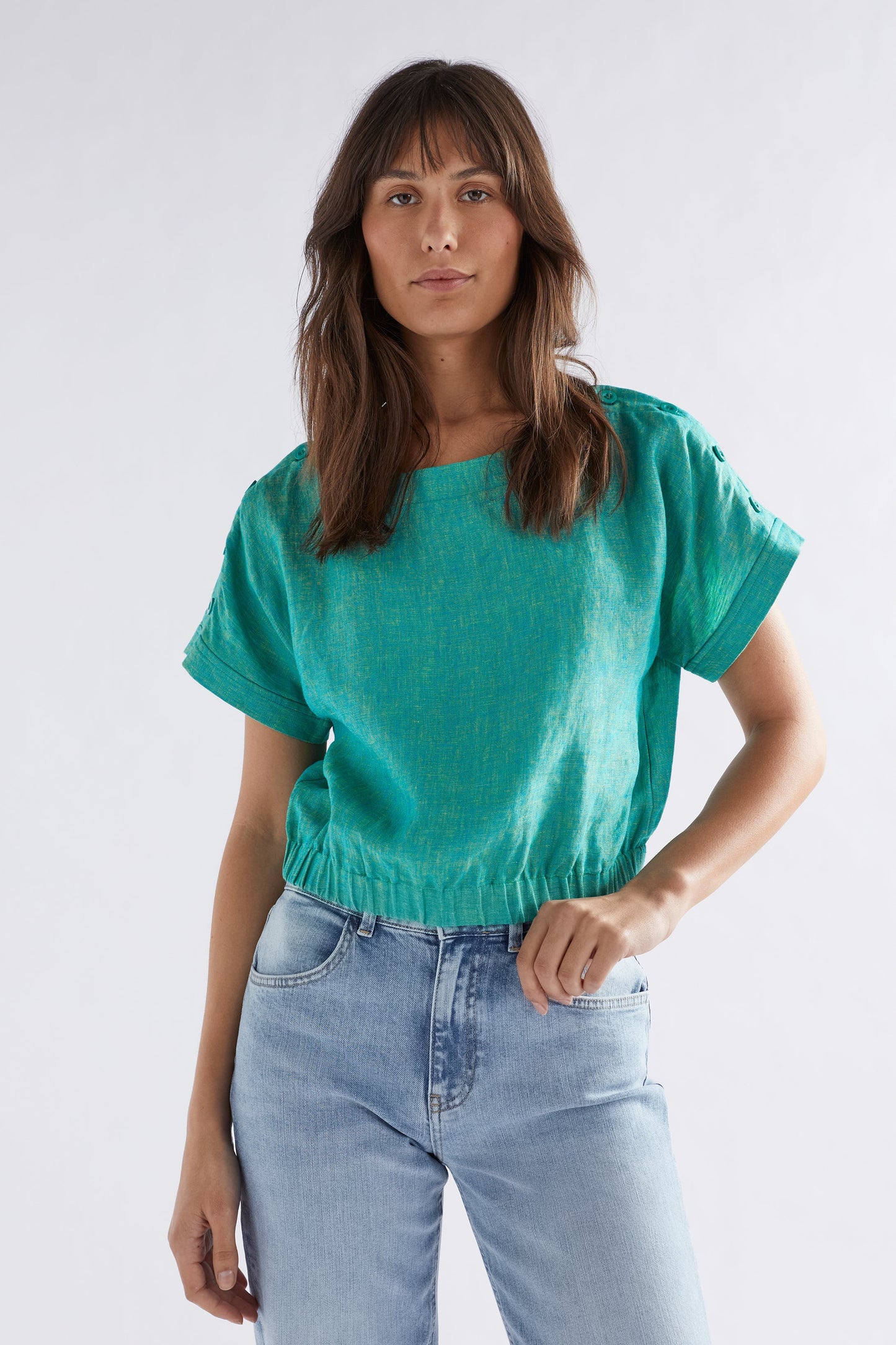 Sav Two Tone Linen Cropped Elastic Hem Top Model Front | TEAL TWO TONE