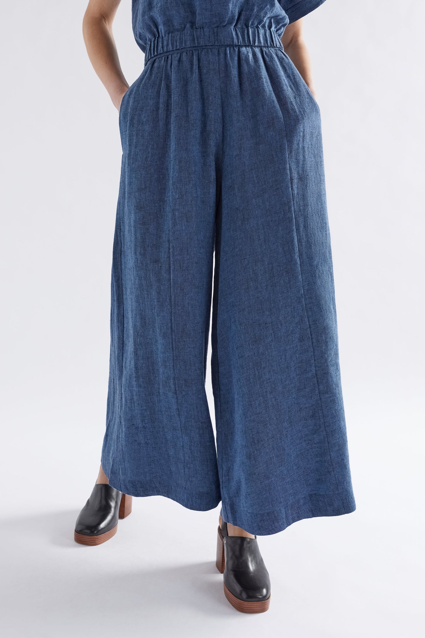 Sav Wide Leg Two Tone Linen Pant Model Front Crop | DENIM TWO TONE