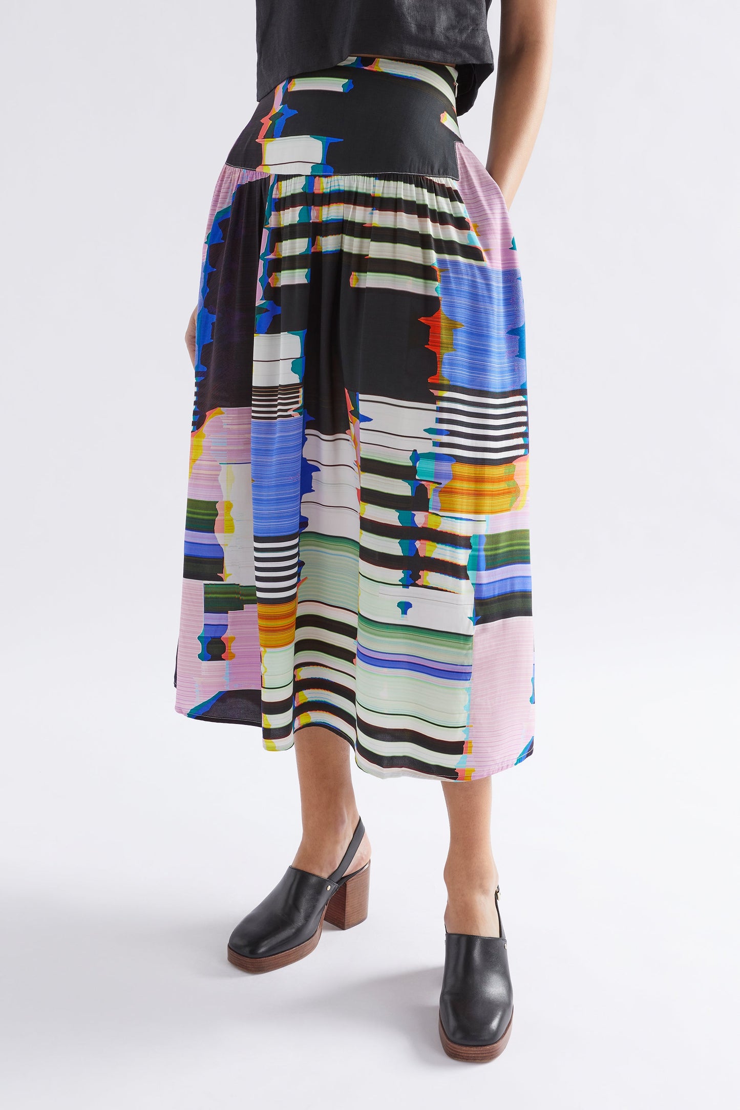 Berg High Waist Midi Print Skirt Model Front crop | GLITCH PRINT
