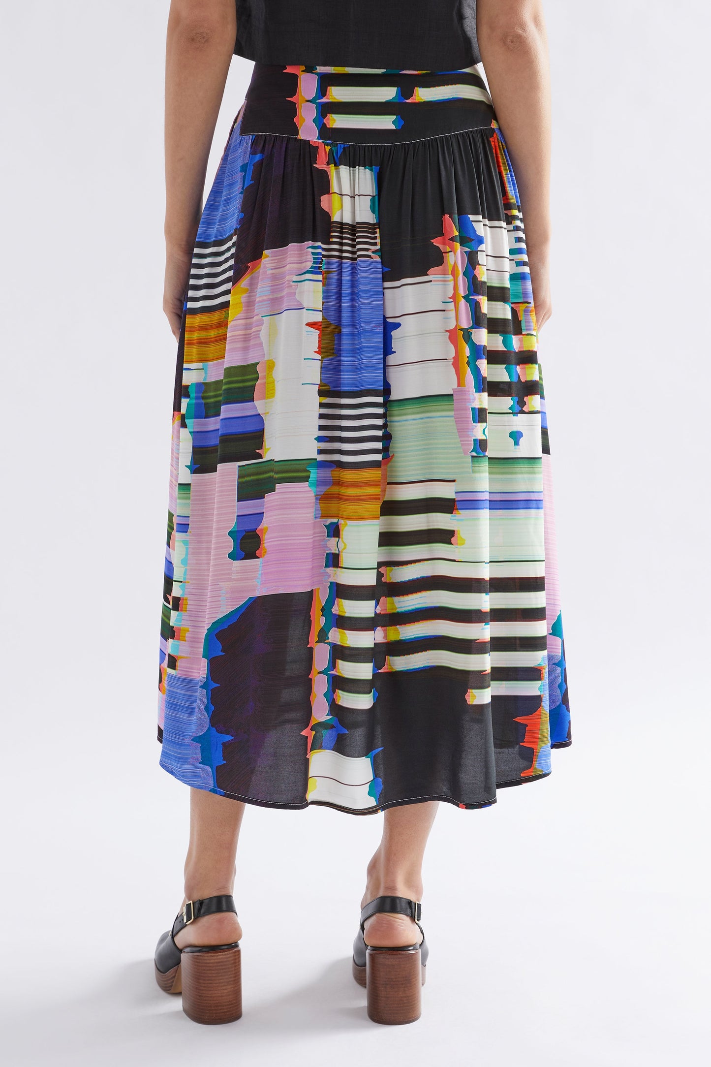 Berg High Waist Midi Print Skirt Model Back | GLITCH PRINT