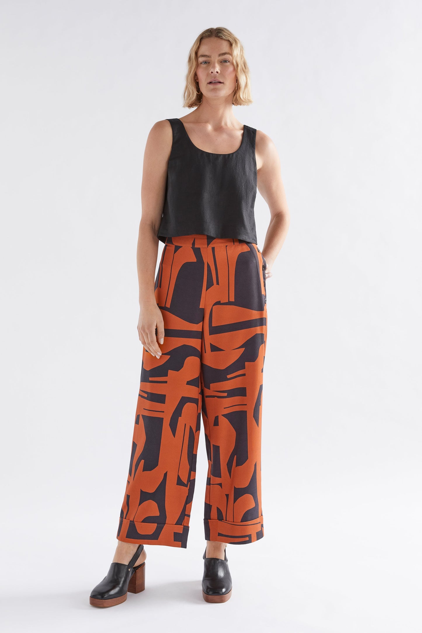 Vann Mid Rise Tailored Print Pant Model with Strom Tank | BRAQUE PRINT