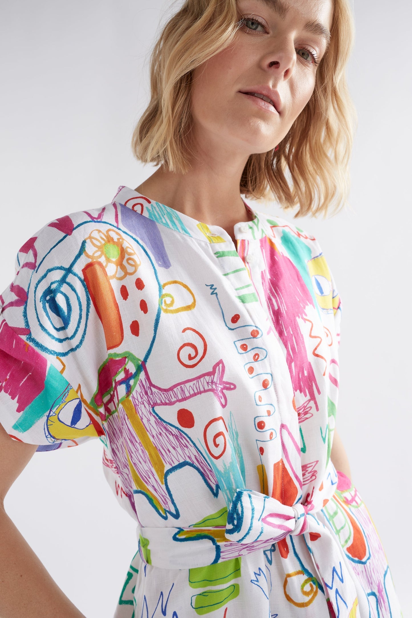 Neza Linen Collarless Print Shirt Dress model front tied detail | WHITE SKETCH PRINT