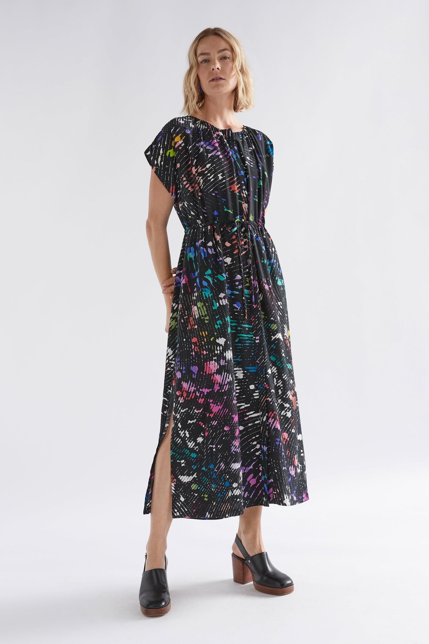 Kash Long Print Collarless Shirt Dress Model Front | BUTTERFLY PRINT