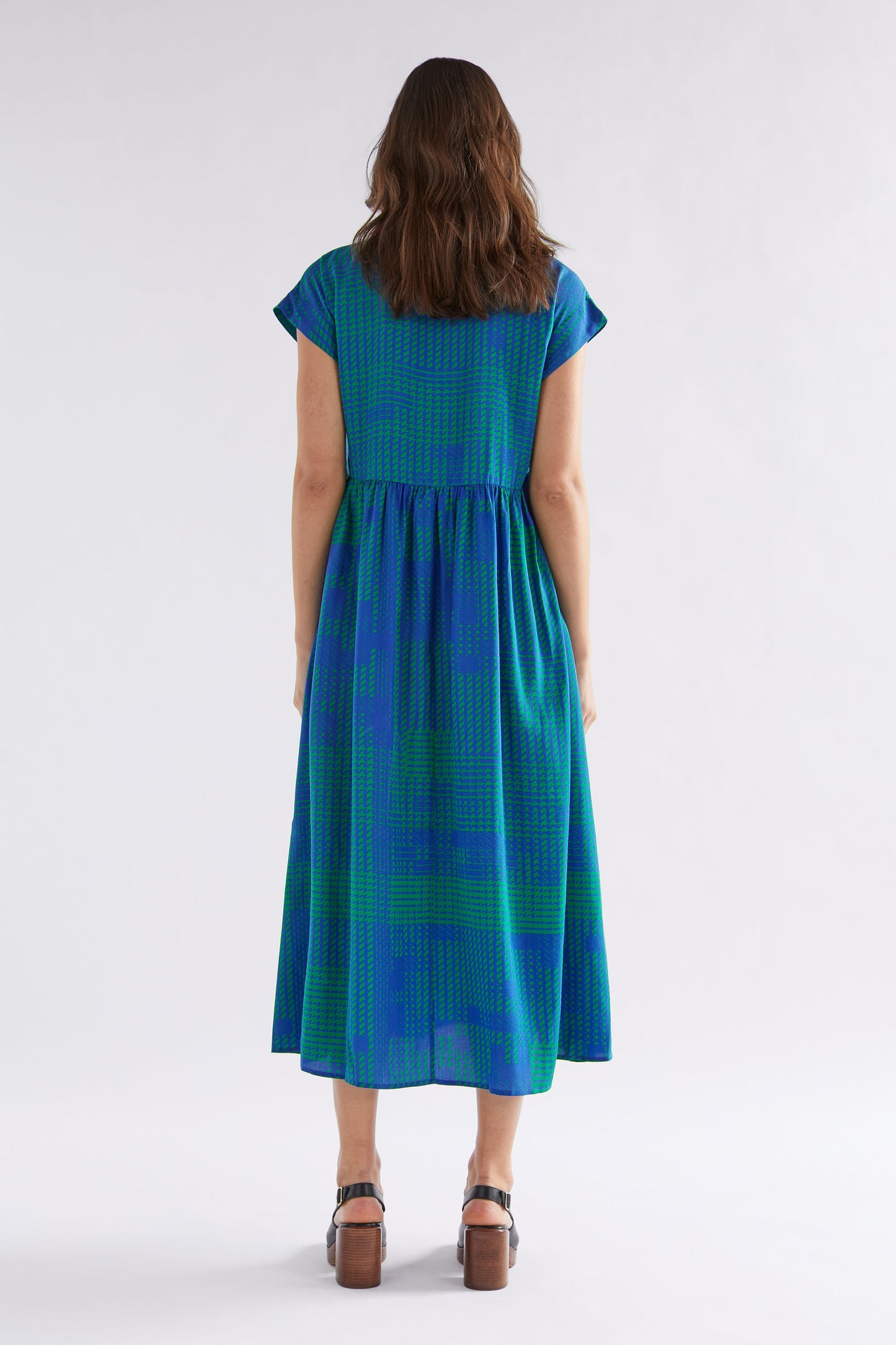 Albin Printed Short Sleeve Shirt Dress Model Back |  TEAL CROSS STITCH PRINT