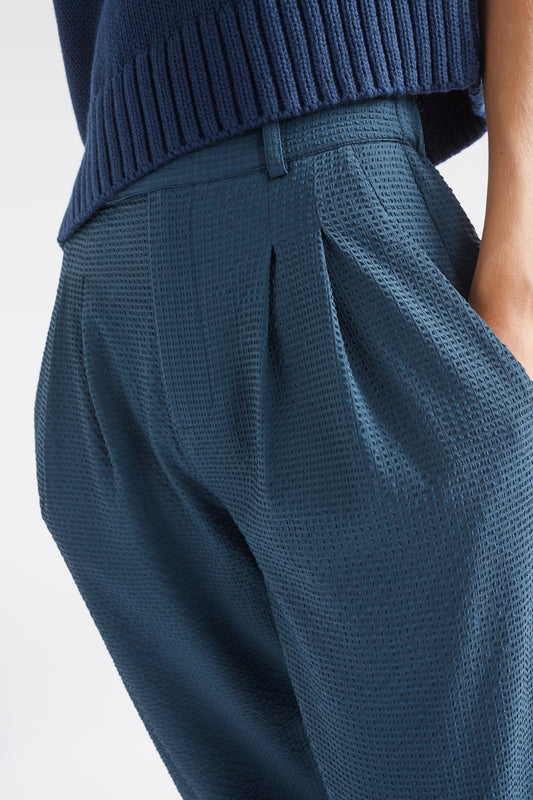 Deor Front Pleat Straight Leg Textured Pant Model Detail | DEEP SEA BLUE