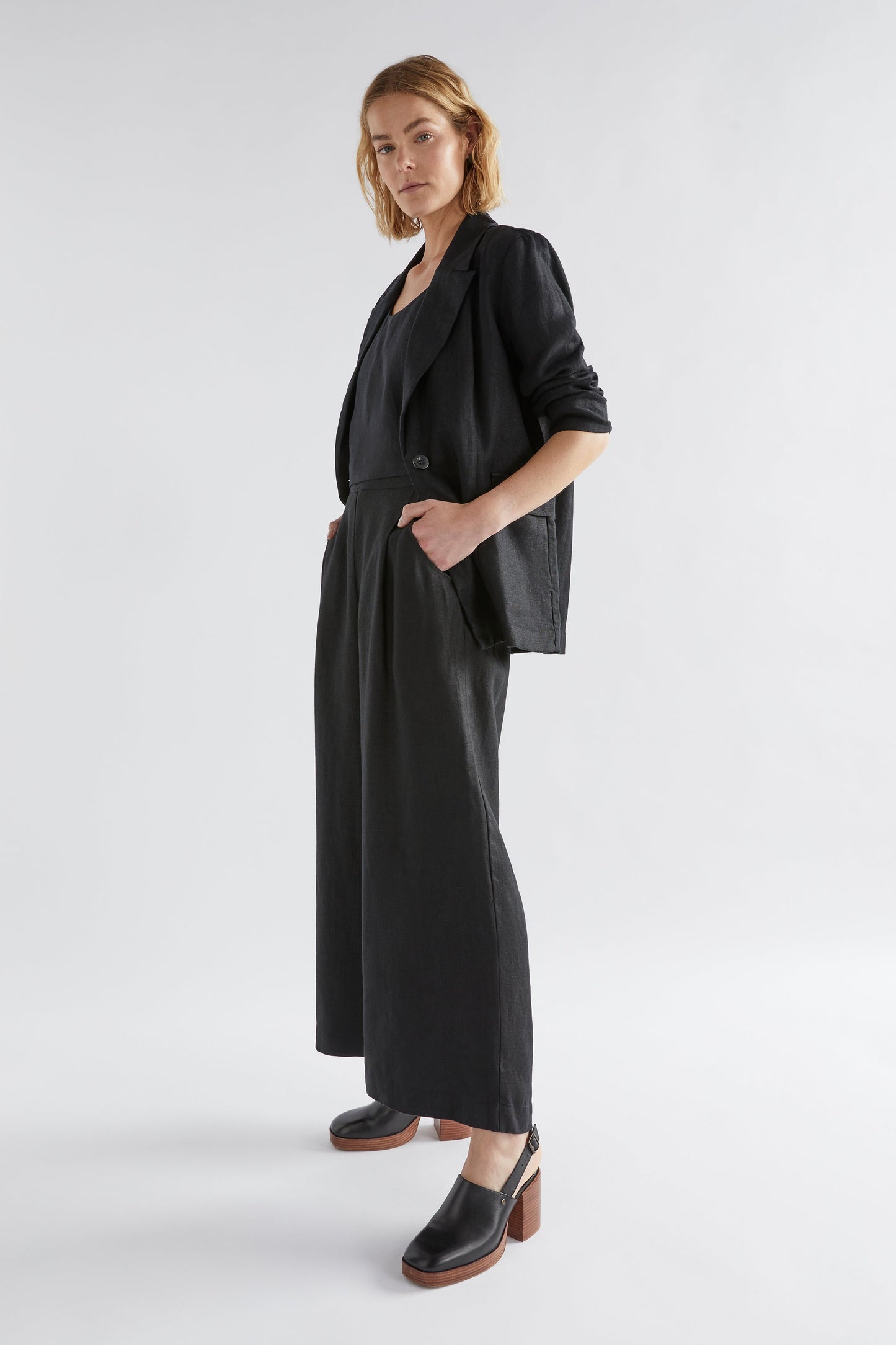 Ilona Linen Single Button Blazer Model Front Full Body | BLACK