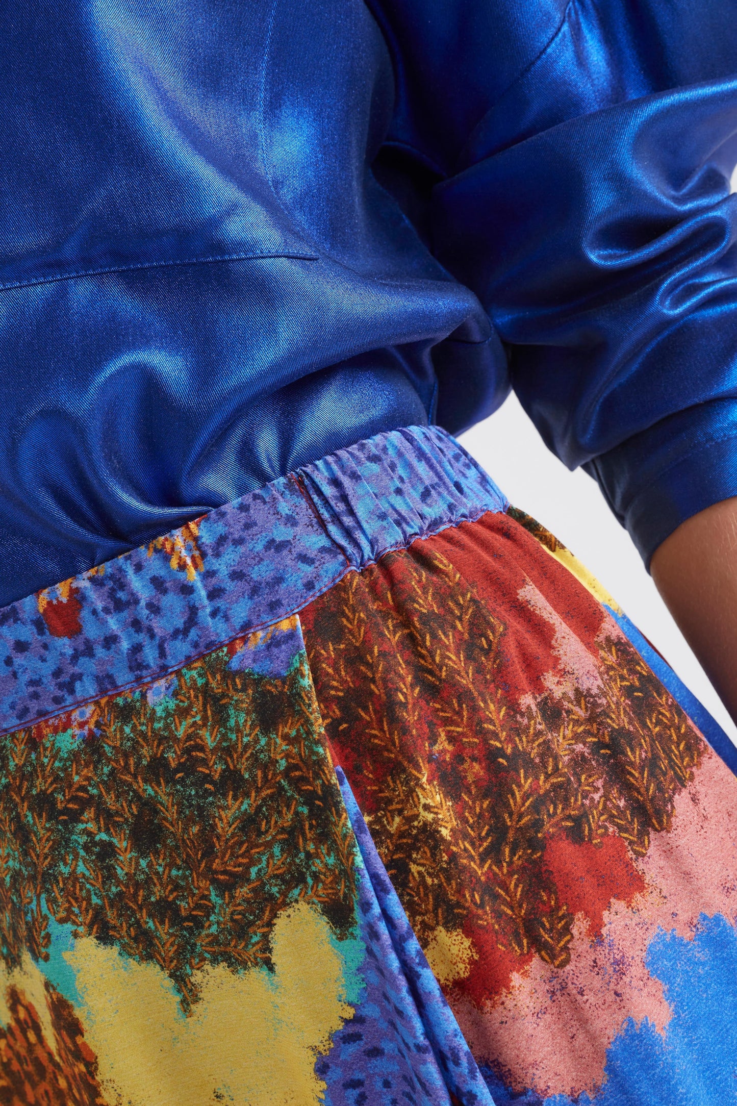 Pej Statement Print Silky Midi Skirt Model Front Waist Detail | TAROT PRINT