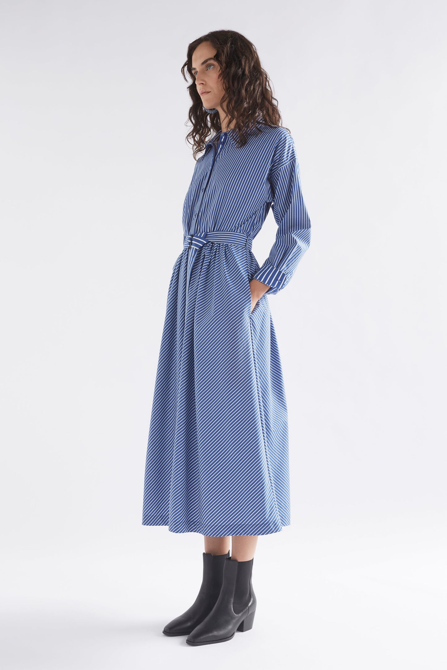 Ligne Waisted Cotton Midi Shirt Dress Model Side | BLUE STRIPE