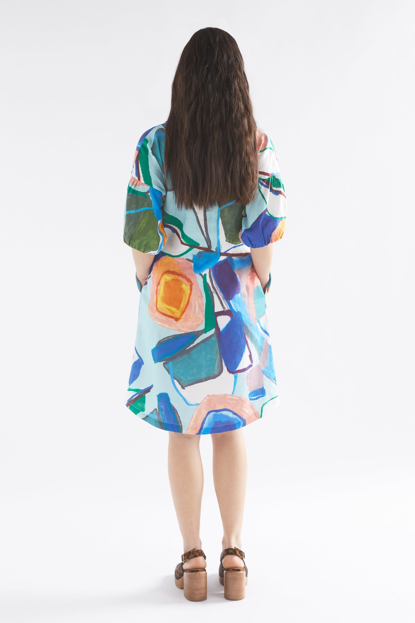 Strom Linen Puff Sleeve V-Neck Knee Length Print Dress Model Back | SUN PRINT