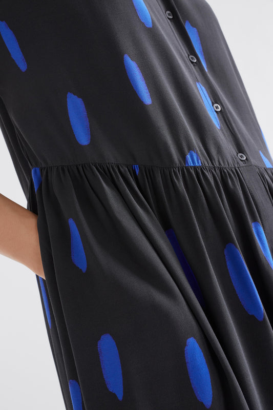 Joia Gathered Waist Cap Sleeve Shirt Dress  Model Front Waist Detail | OPI PRINT