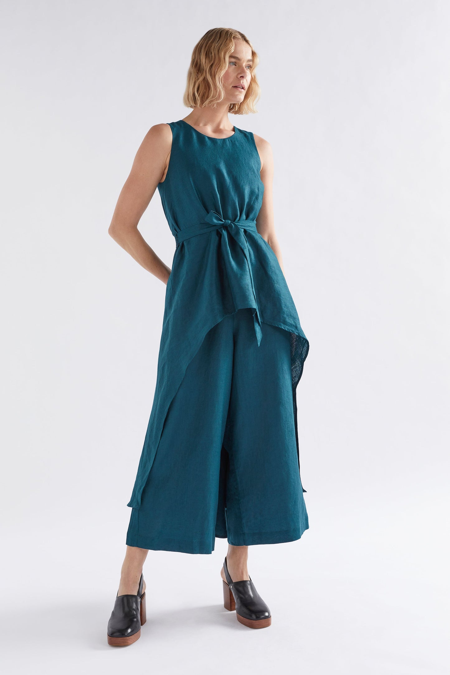 Neza Top and Pant-look Statement Linen Jumpsuit Model Front tied | PEACOCK
