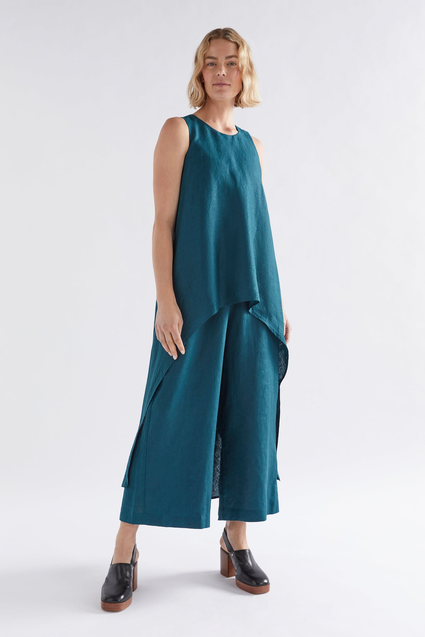 Neza Top and Pant-look Statement Linen Jumpsuit Model Front | PEACOCK