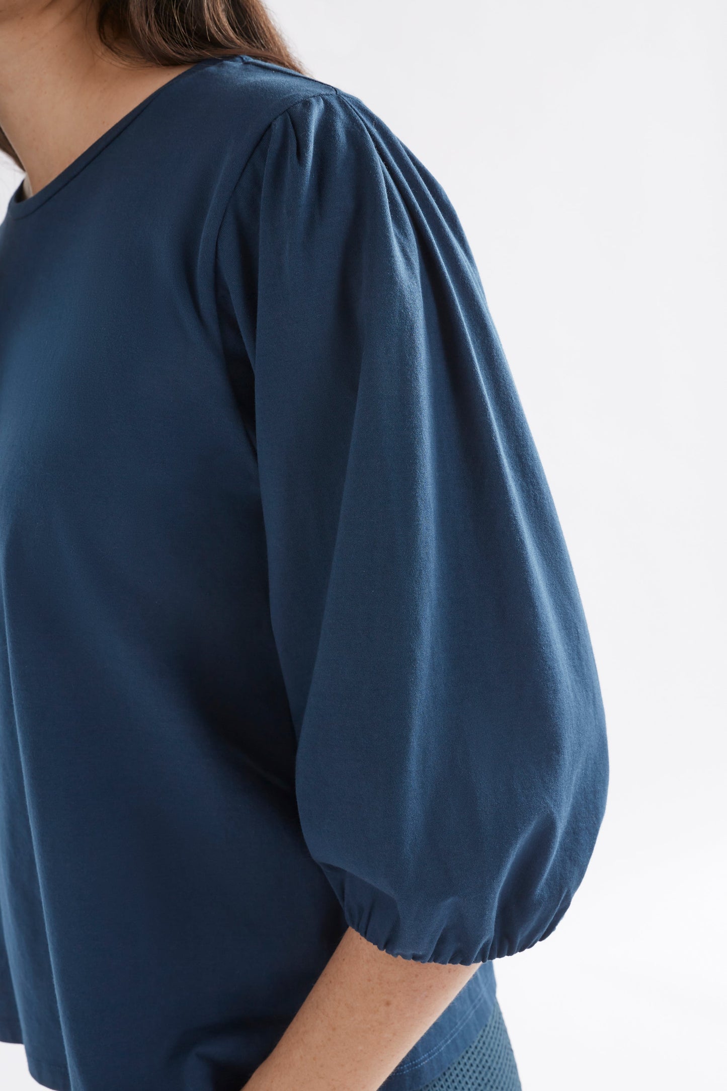 Maer Organic Cotton Balloon Sleeve Jersey Top Model Detail | DEEP SEA BLUE