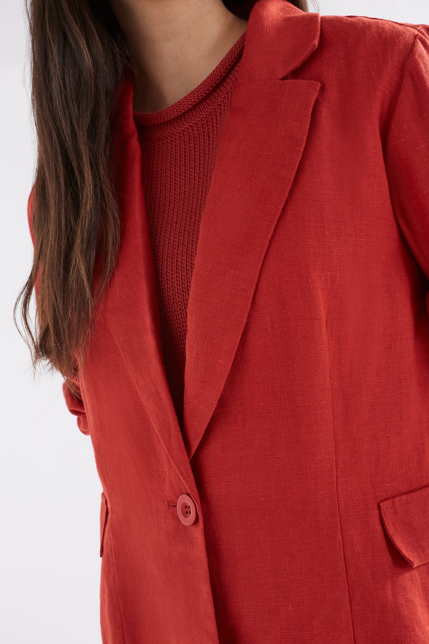 Ilona Linen Single Button Blazer Model Front Detail | SANGRIA