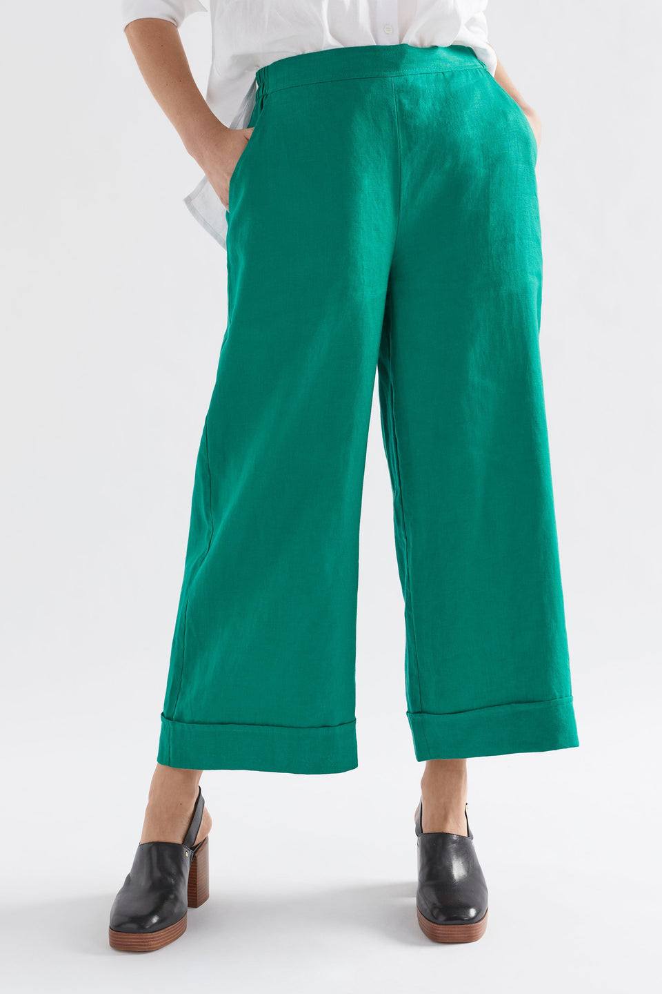 Vassa Wide Leg Linen Culotte Model Front crop | JEWEL GREEN