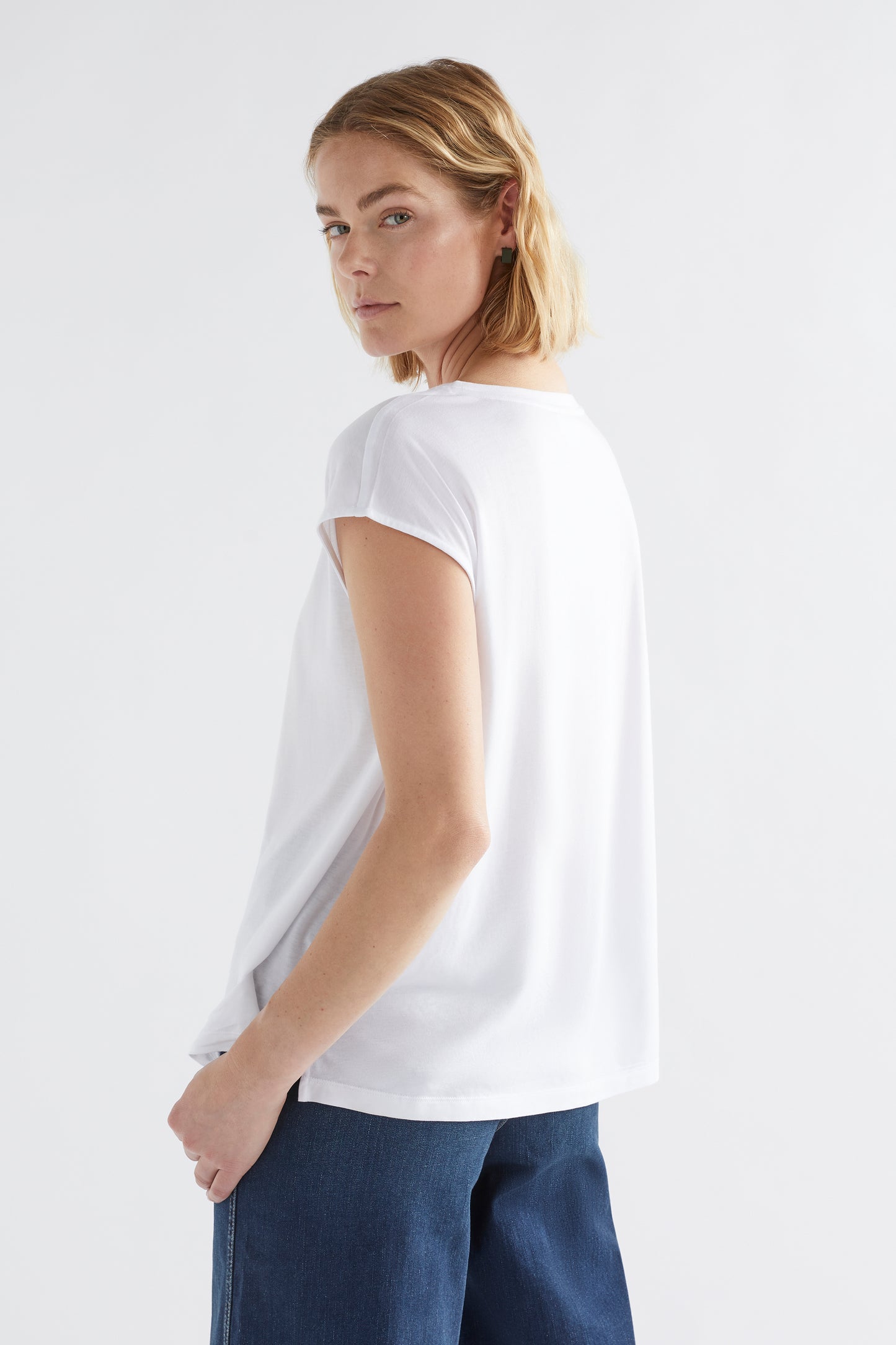 Oue Lightweight A-Line Tee Model Back | White
