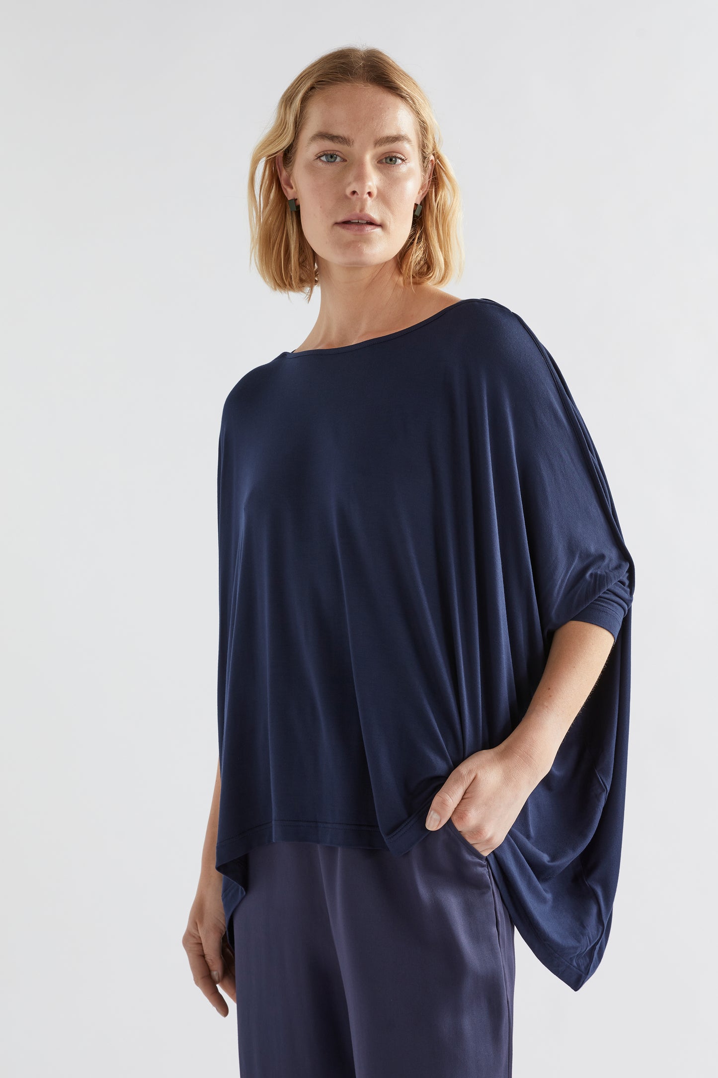 Wide Stretch Classic Jersey Top Model Front Angled Jess | Navy