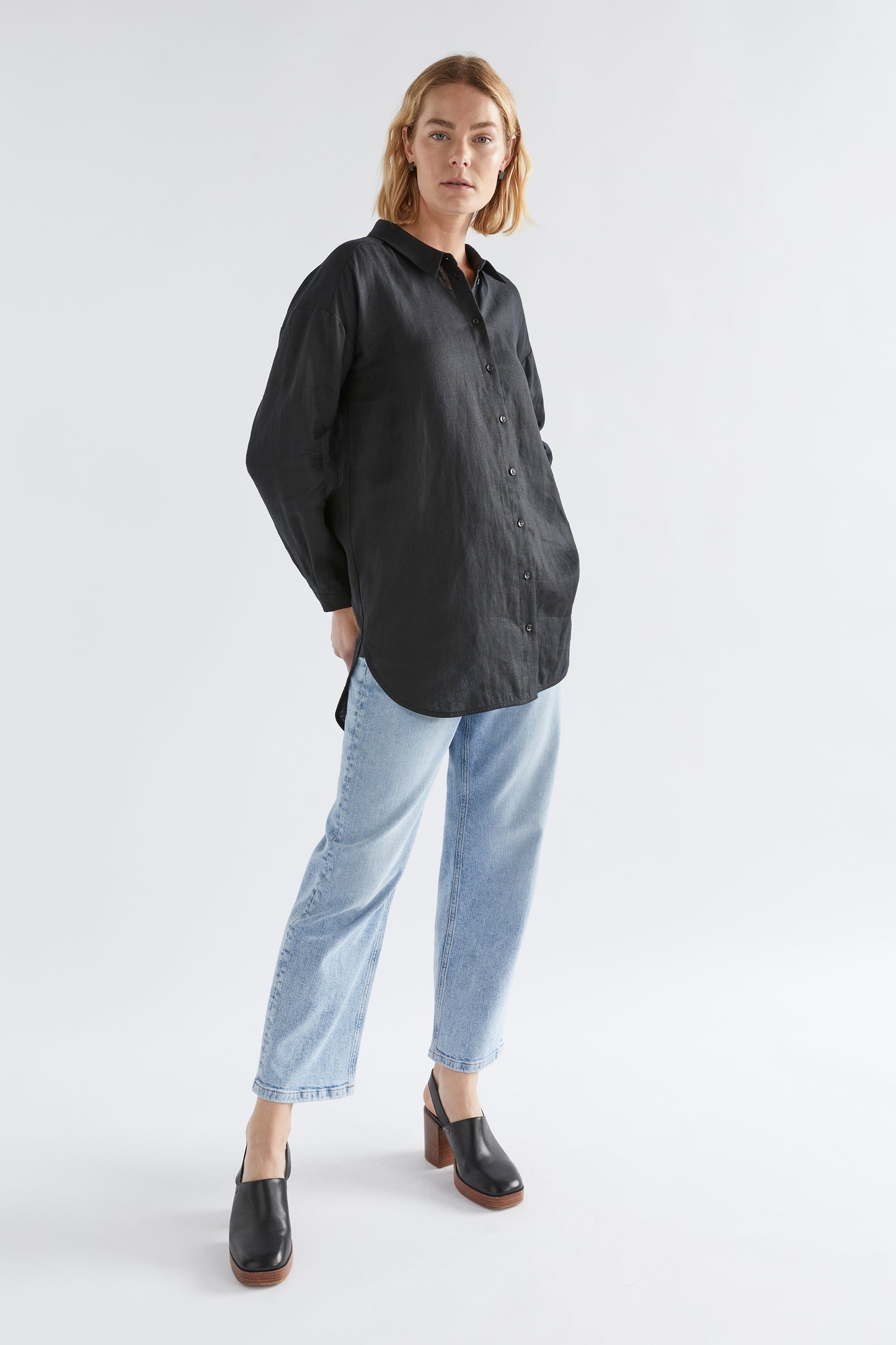 Yenna French Linen Shirt Model Front Angeled Full body | BLACK