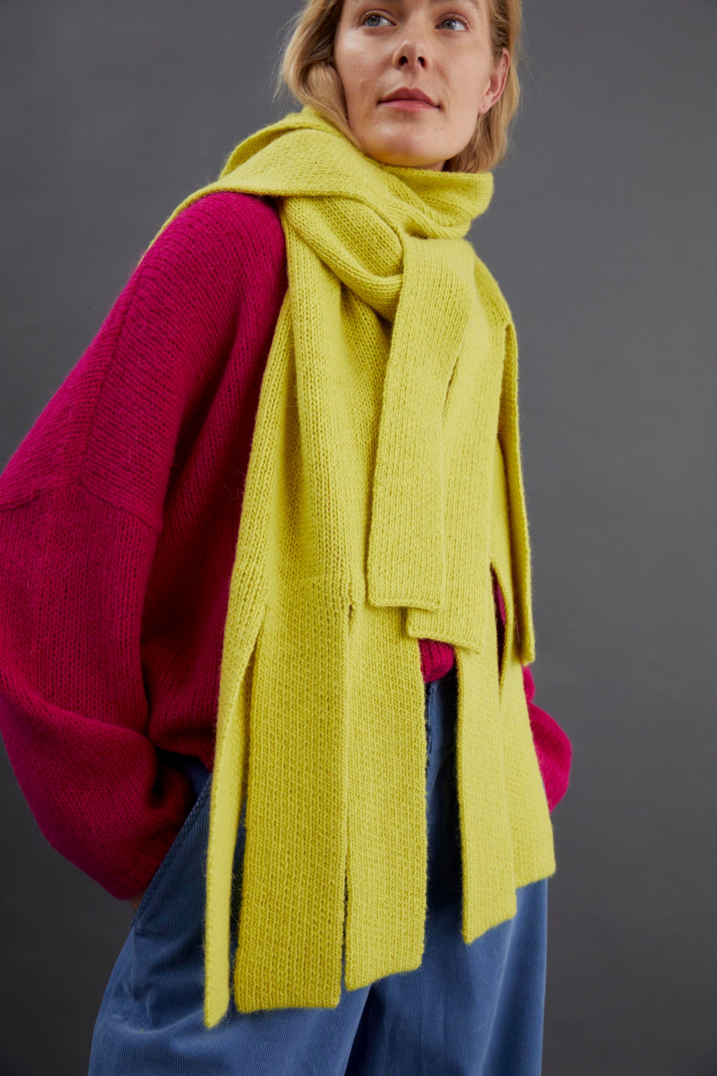 Kabrit Alpaca-Wool Large Tassel Knitted Scarf Model Campaign studio close  SPLICE YELLOW