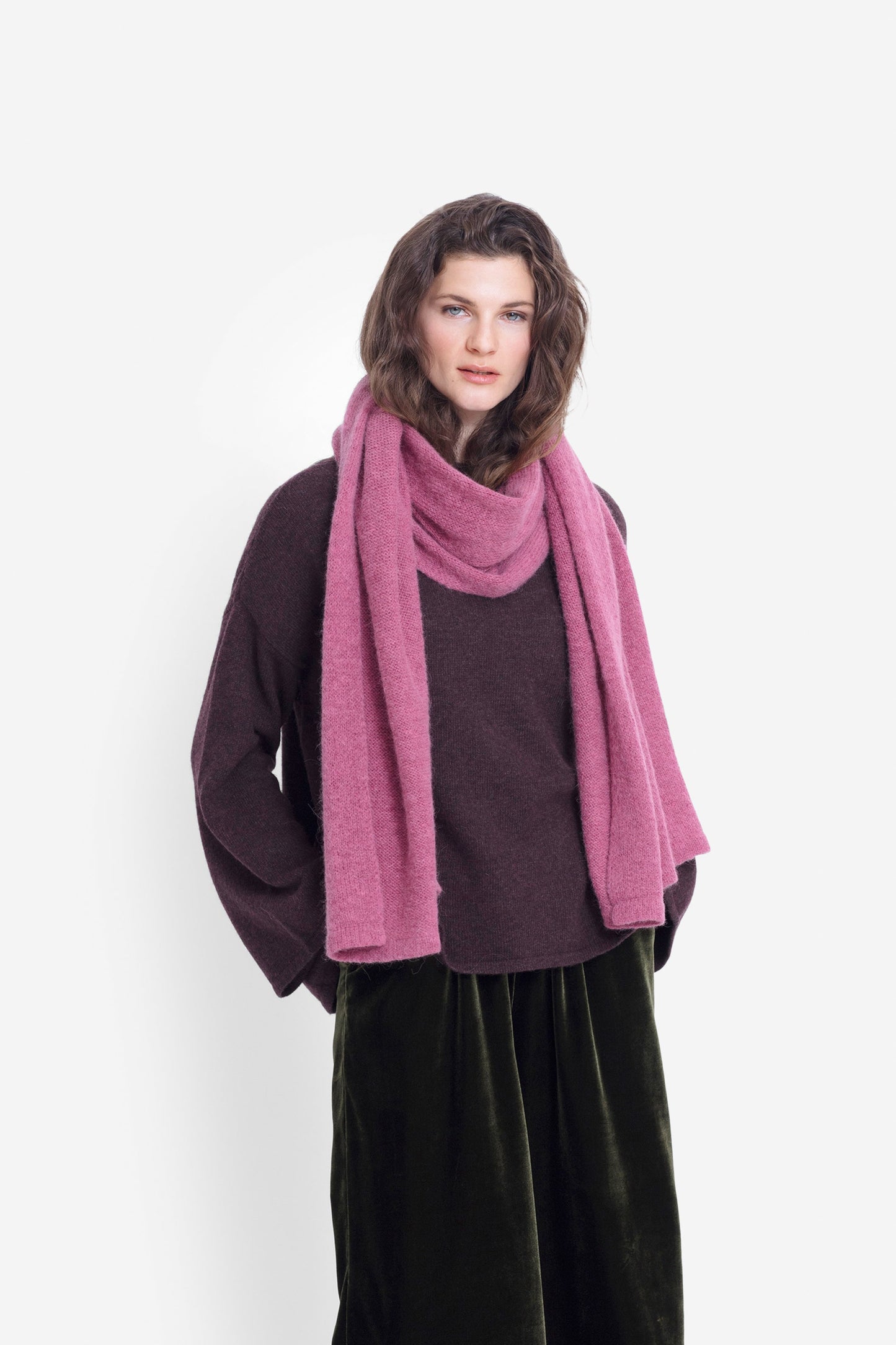 Carita Alpaca-Merino Fine Wool Scarf model ROSE