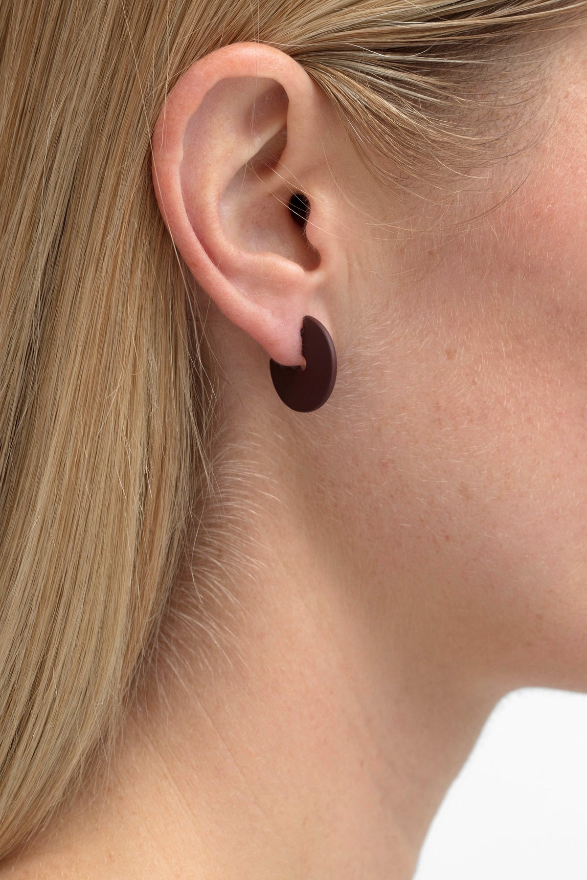 Vivi Colour Coated Matte Small Hoop Stud Earring Model Crop | CHOCOLATE